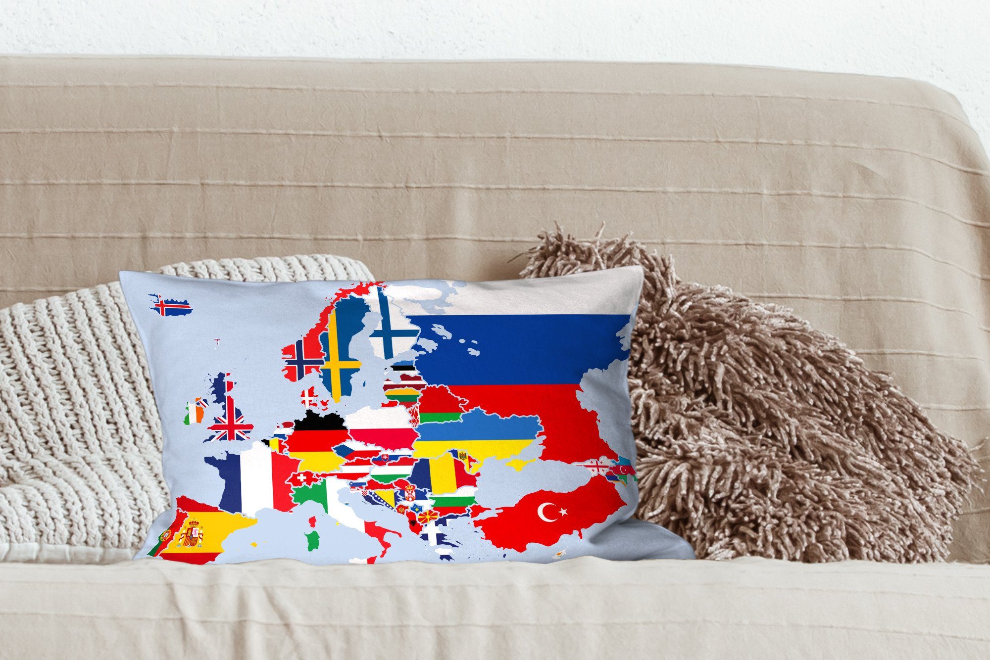 mit Zierkissen, Schlafzimmer Karte Dekokissen Dekokissen Europa MuchoWow Wohzimmer - - Flagge, Dekoration, Füllung,