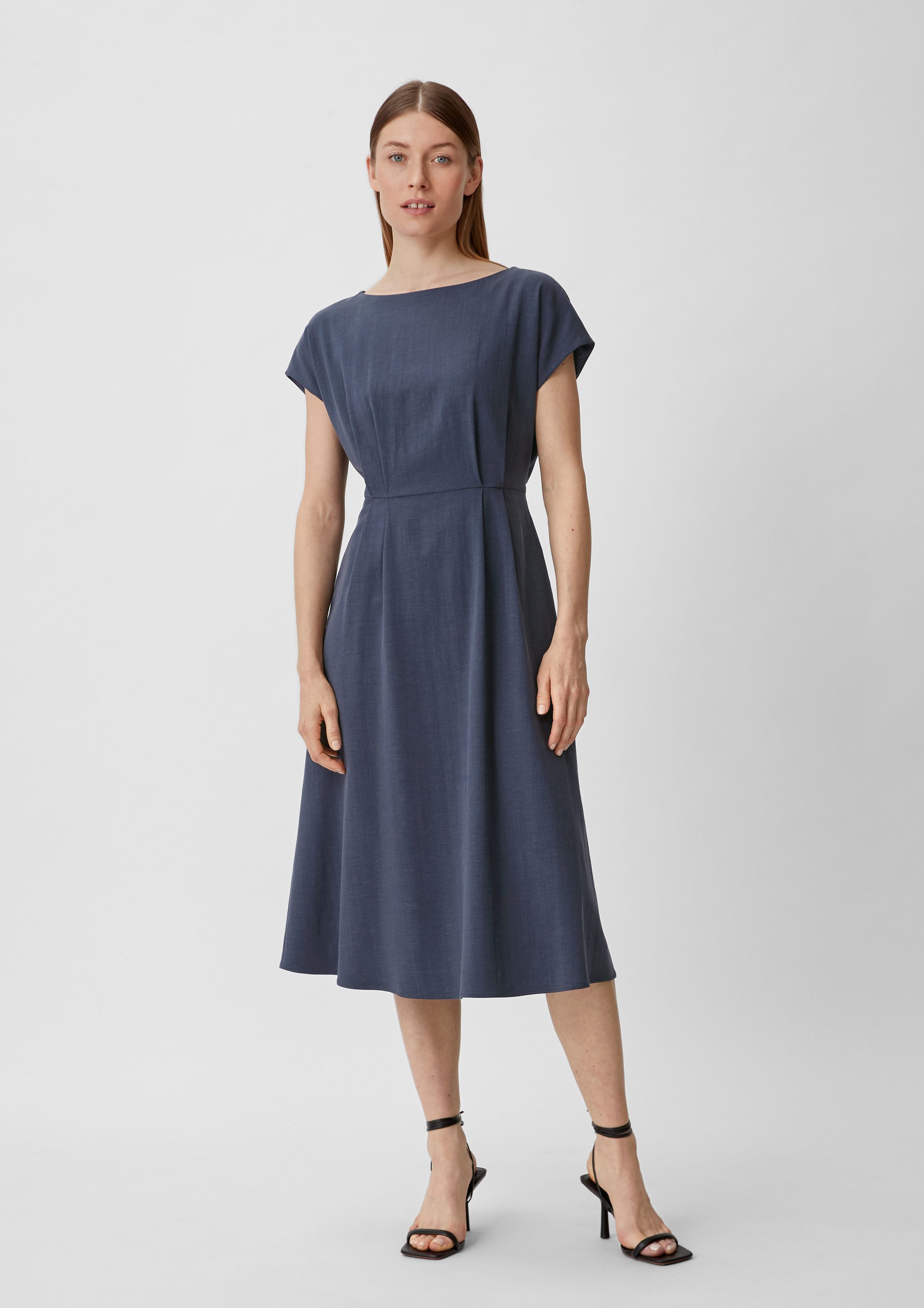 Comma Maxikleid Kleid aus Leinenmix tiefblau