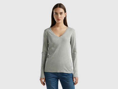 United Colors of Benetton Langarmshirt mit femininem V-Neck