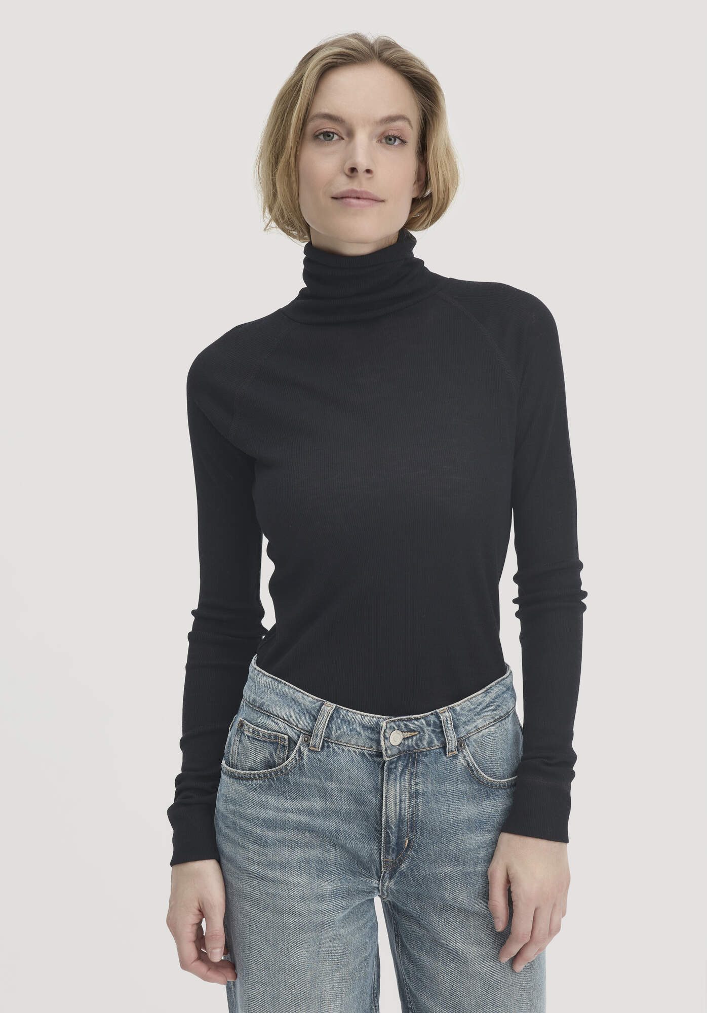 Hessnatur T-Shirt Fitted aus Bio-Merinowolle und TENCEL™ Lyocell (1-tlg)