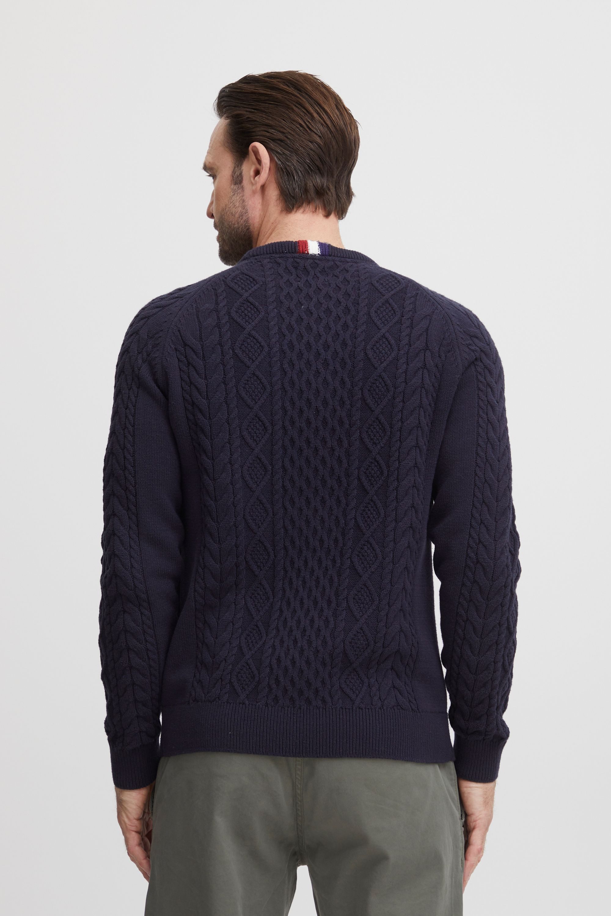 FQ1924 Strickpullover FQKyle Modischer Strickpullover mit Zopfstrick Muster