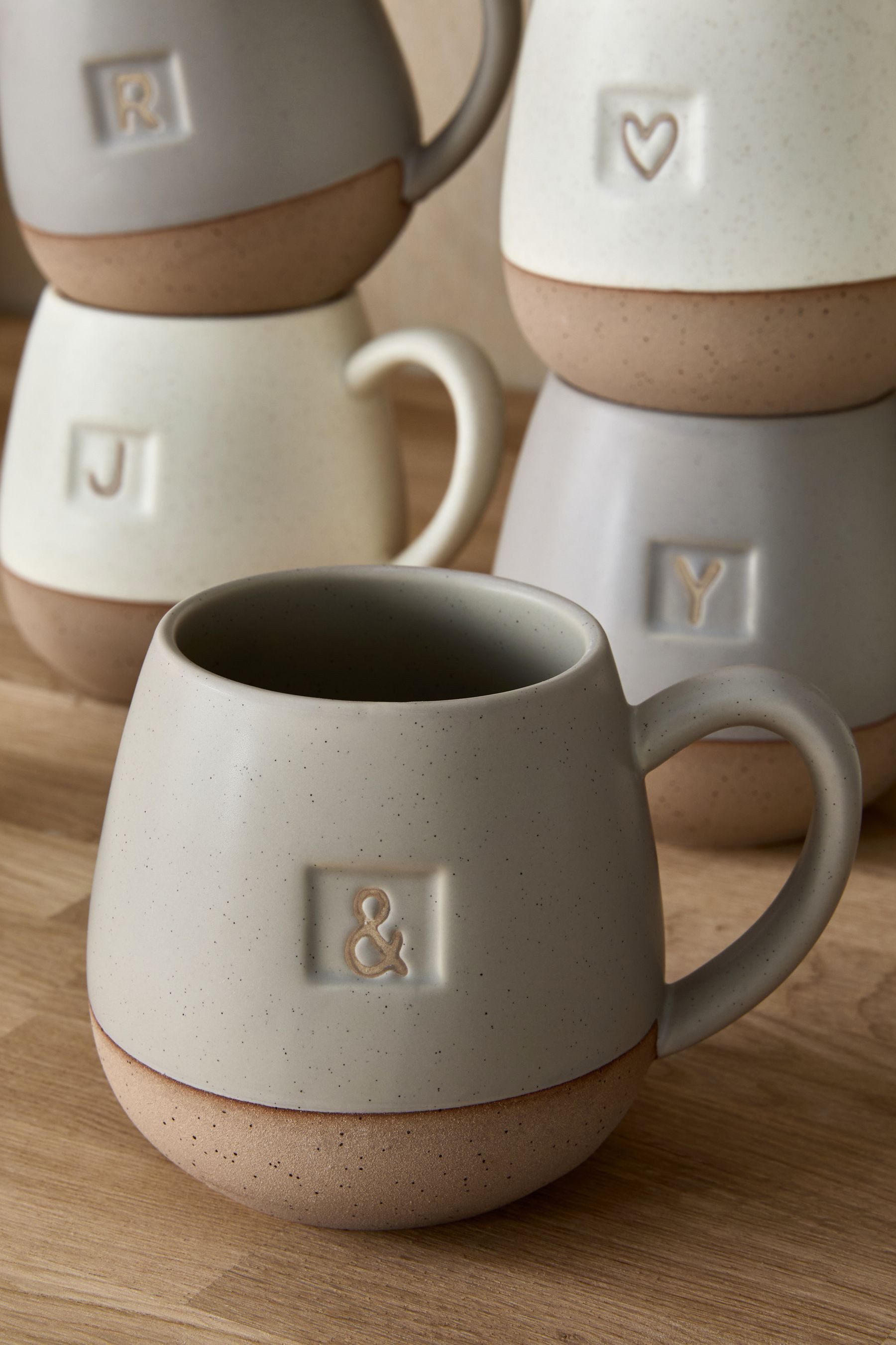 Next Becher Becher mit reaktiver Glasur, Alphabet, 1-tlg., Steingut