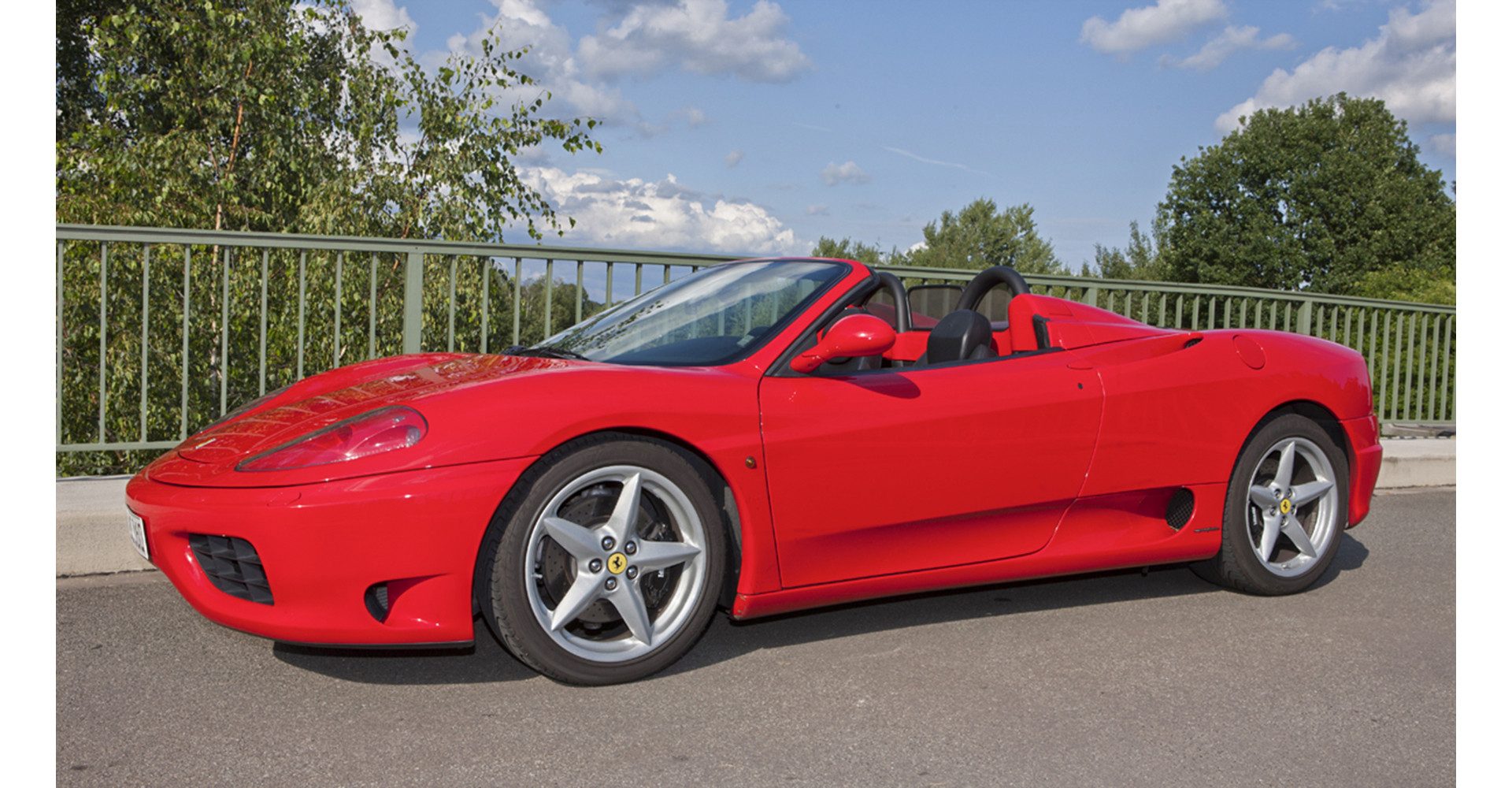 Jochen Schweizer Erlebnisgutschein Ferrari 360 selber fahren (30 Min), Selber Ferrari fahren pure italienische Fahrfreude