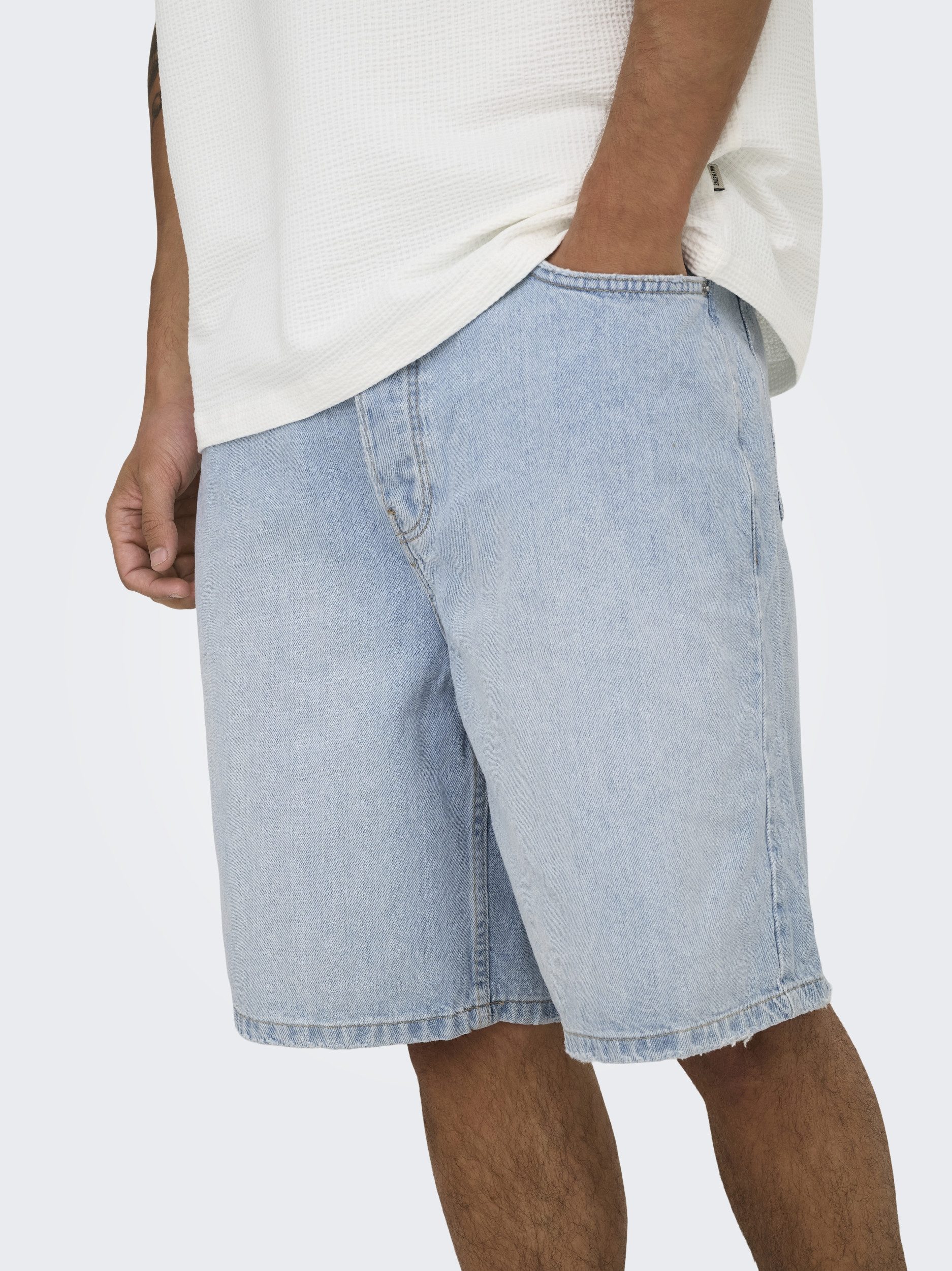 pieces Jeansshorts – Herren Jeansshorts mit Knopfleiste im Denim Look