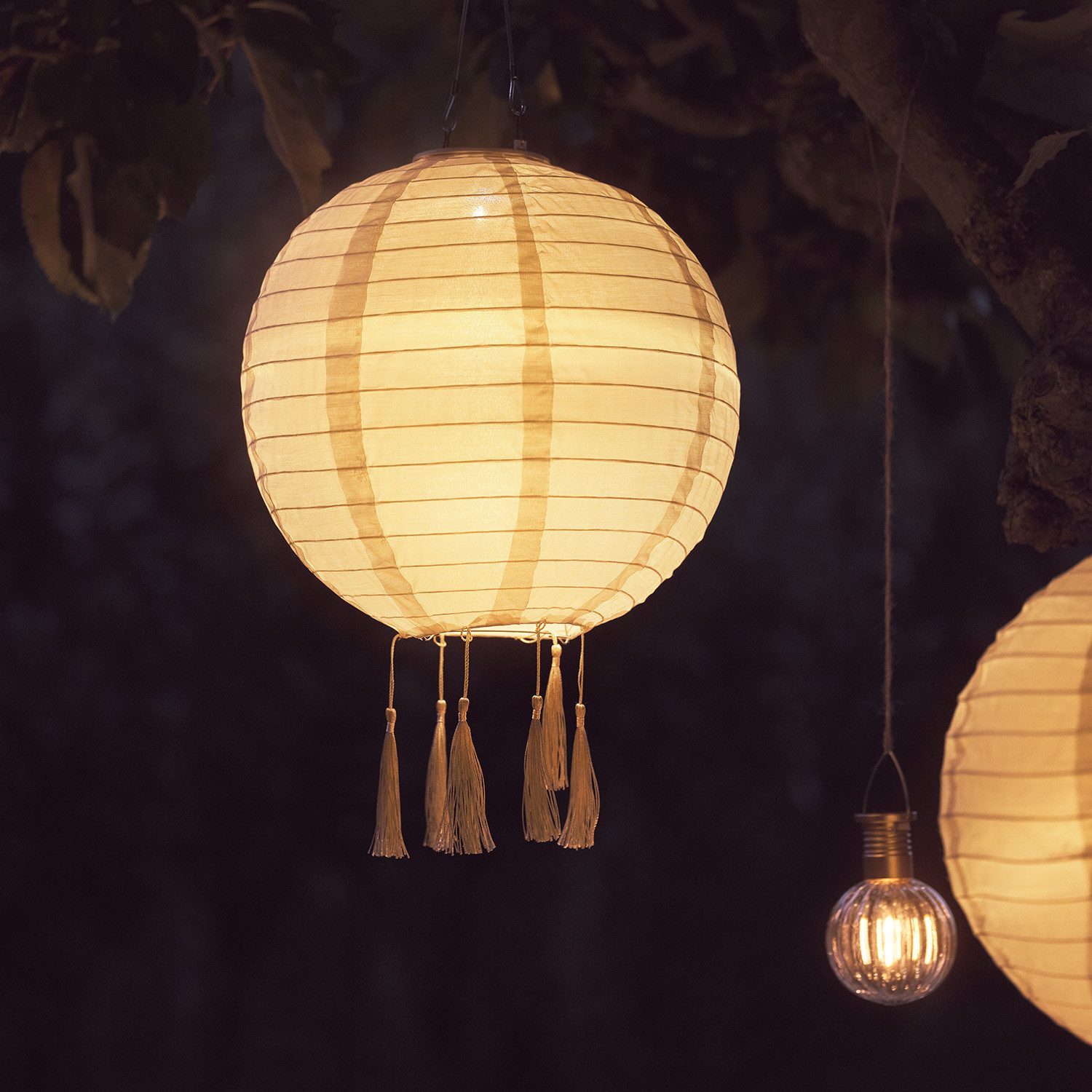 Lights4fun LED Laterne 30cm Lucena Solar Lampion crème – Bild 2 von 4