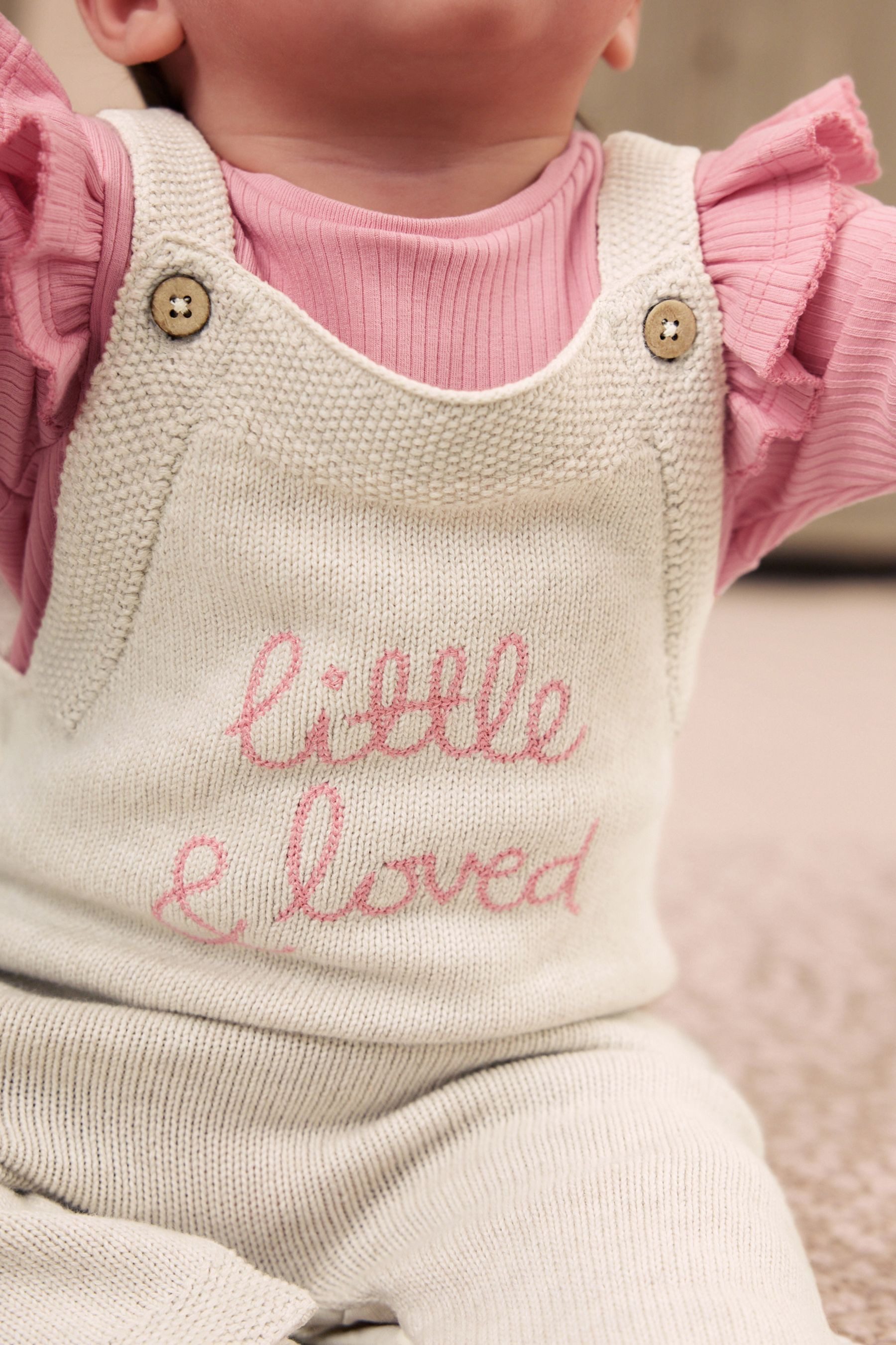 Next Body & Hose Baby Strick-Bodysuit + Latzhose im 2-teiligen Set (2-tlg) – Bild 5 von 5
