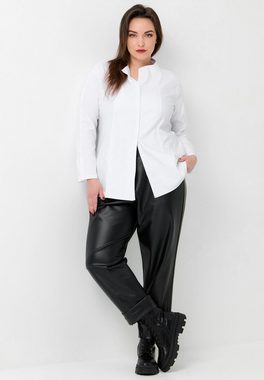 Kekoo Langarmbluse Klassiche Bluse mit modernem Serafino Kragen 'Classy'