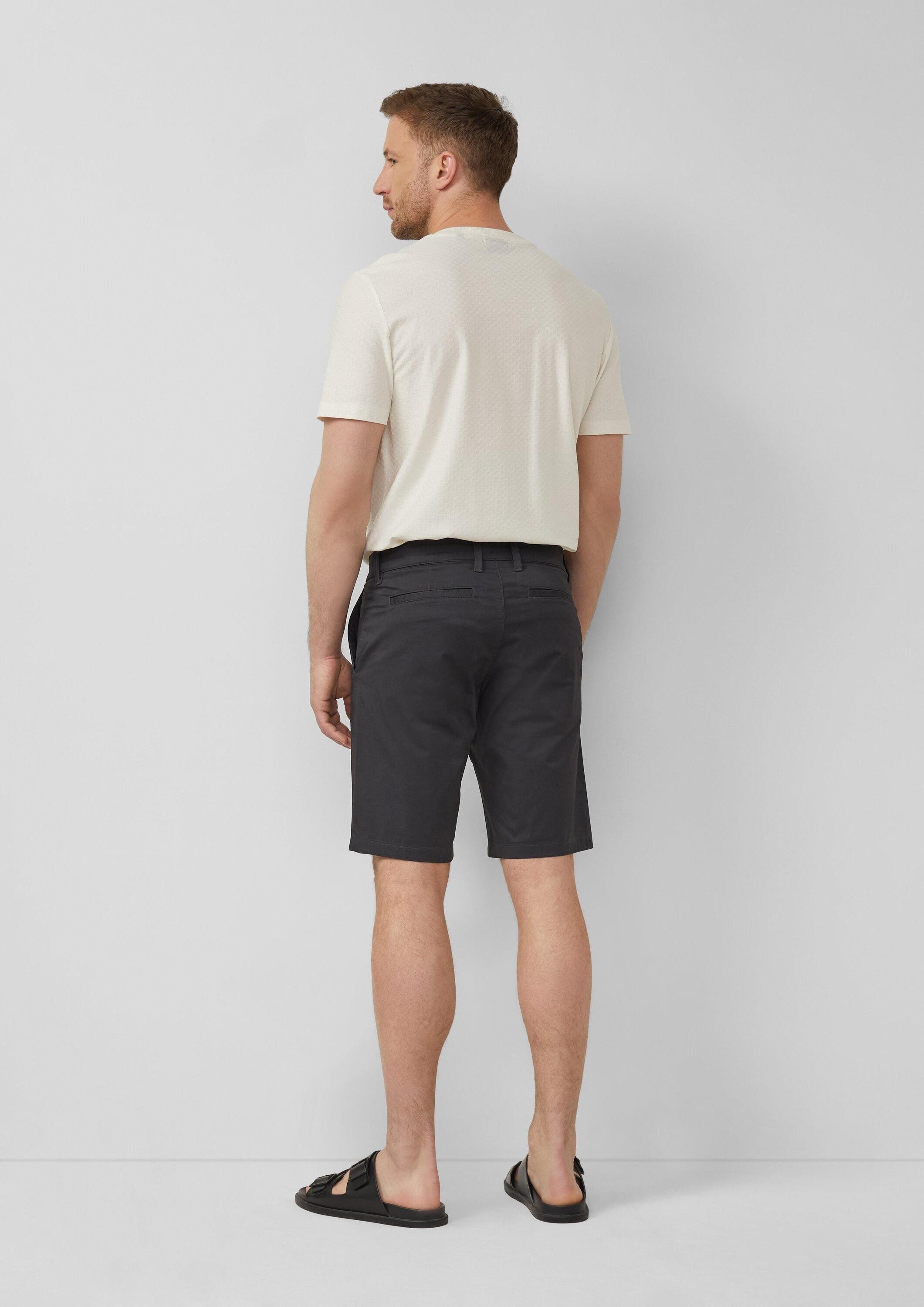 s.Oliver Shorts Bermuda Elastische Shorts aus feinem Baumwollstretch