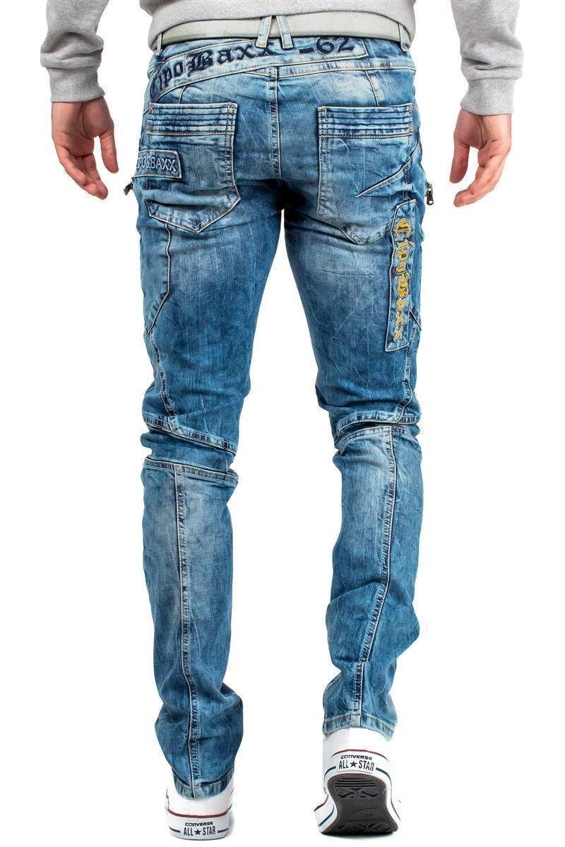 Cipo & Baxx Bikerjeans Herren Hose BA-CD293. mit Kreuz Aufnäher und Rippenm günstig online kaufen