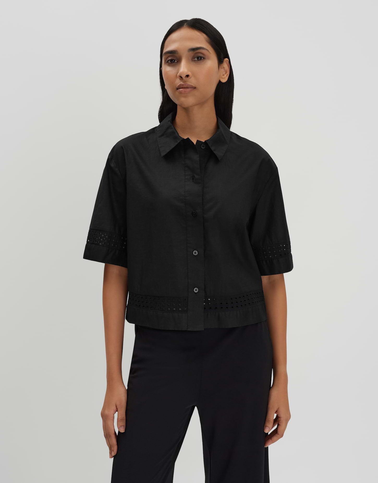 Spitzenbluse ZERIE Loose aus Popeline mit femininen Details