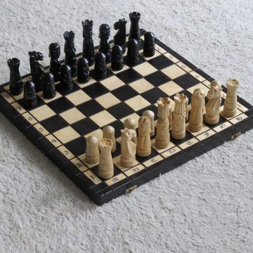 Holzprodukte Spiel, Schach Geschnitzt 50 x 50 cm Schachspiel Holz Geschnitzt NEU schwarz
