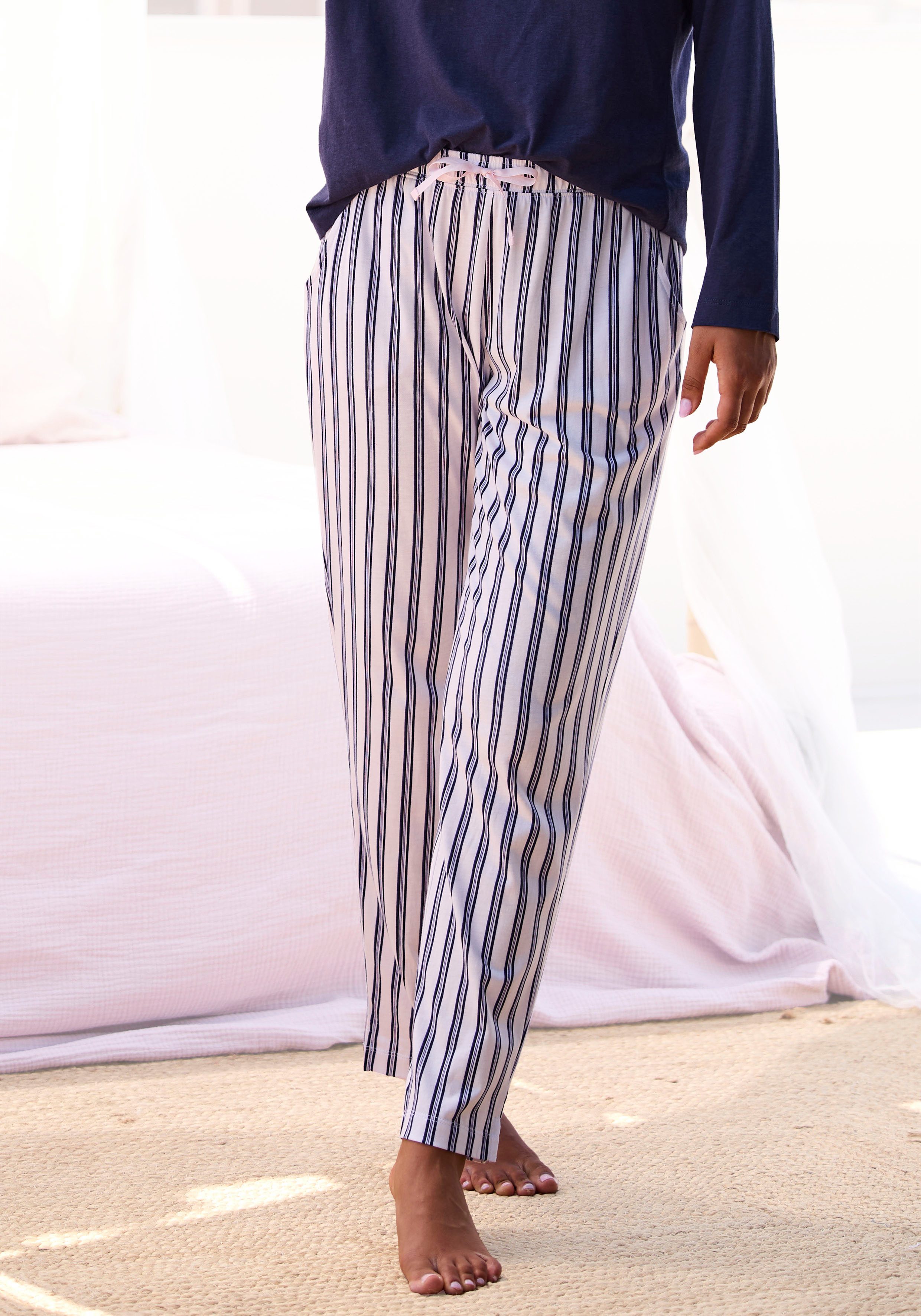 s.Oliver Pyjamahose mit schönem Allover-Print günstig online kaufen