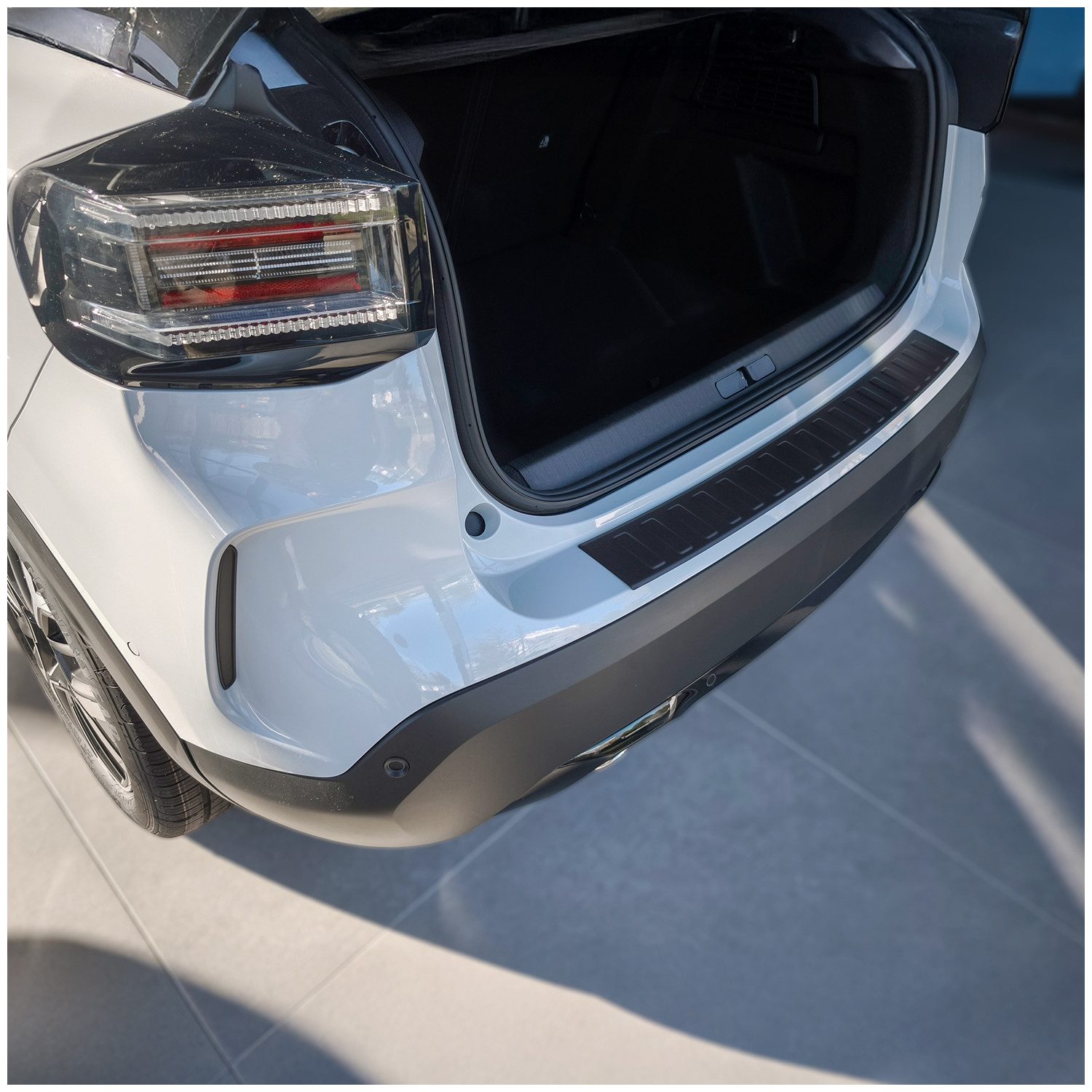 tuning-art Ladekantenschutz L3136 Edelstahl passgenau für Citroen C4 3 Facelift ab 2025-