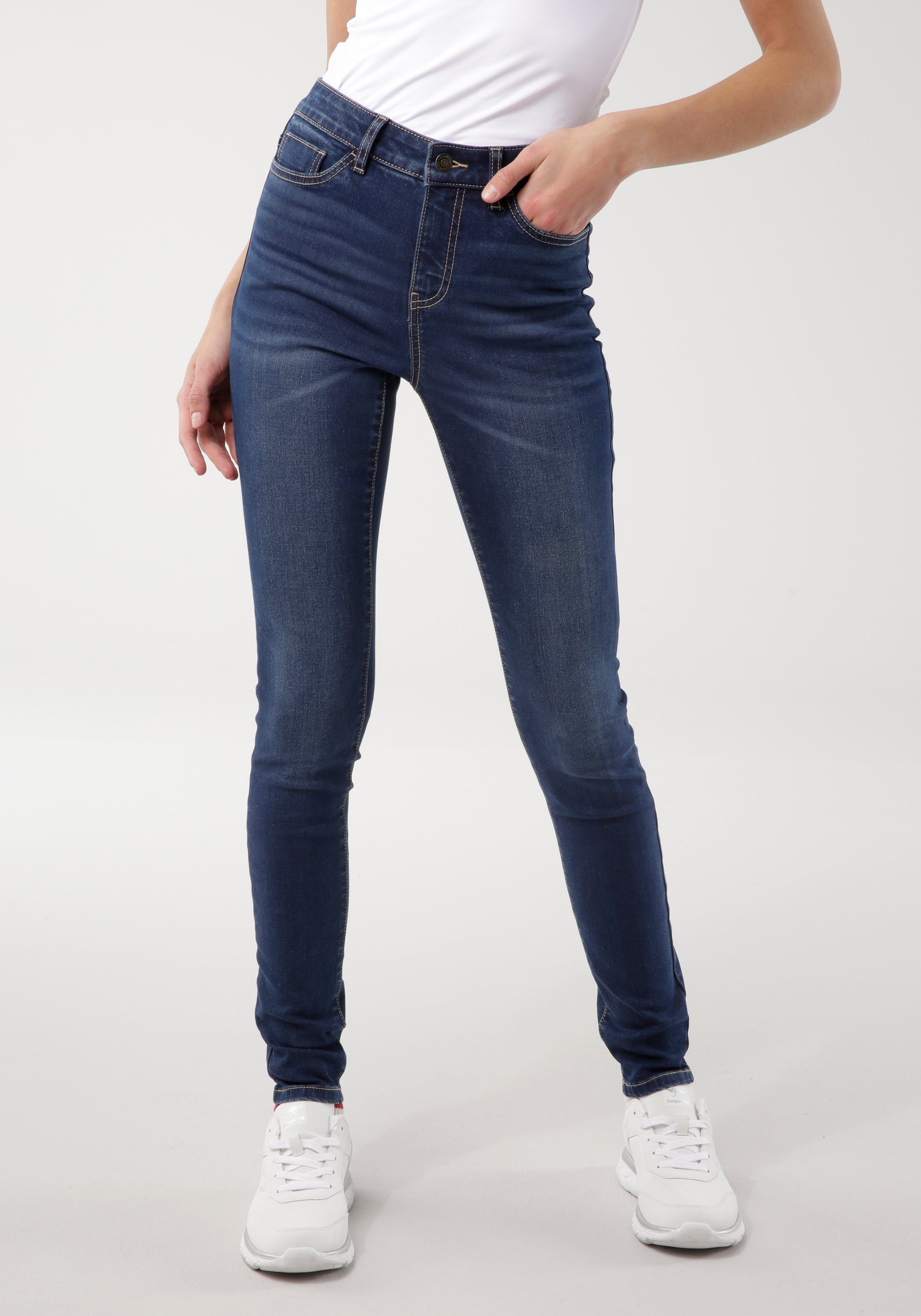 [Super schön] KangaROOS 5-Pocket-Jeans SUPER SKINNY HIGH used-Effekt RISE darkblue-used mit
