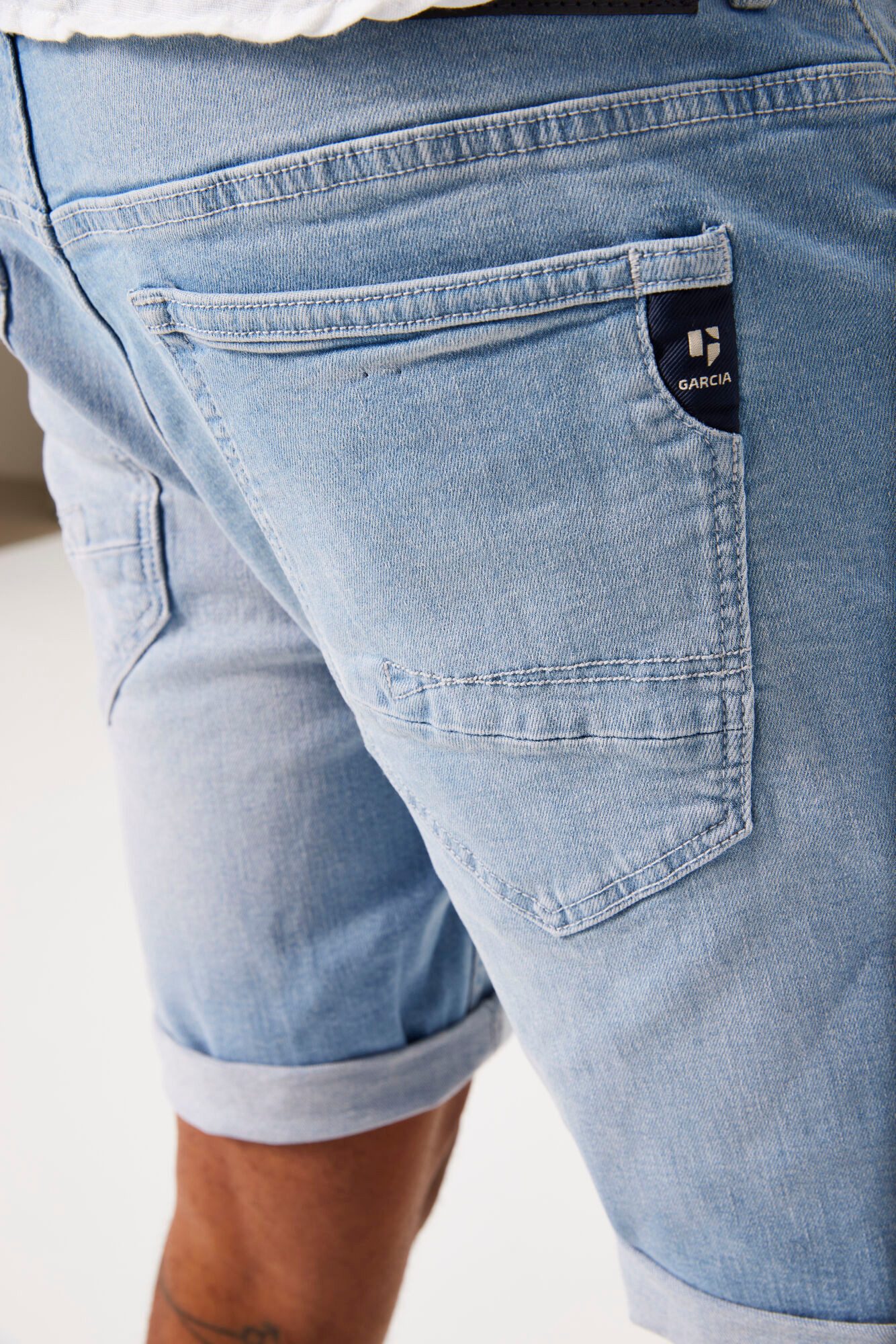 GARCIA JEANS 5-Pocket-Jeans GARCIA RUSSO SHORT light used blue 615.2956