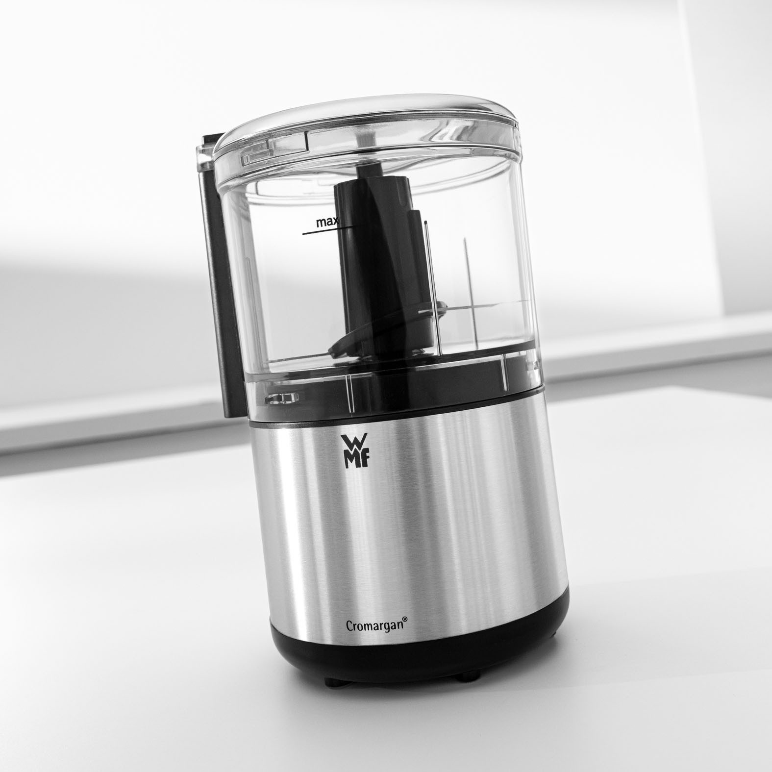 WMF Zerkleinerer KÜCHENminis®, 65 W, platzsparend, abnehmbarer Behälter, spülmaschinengeeignete Teile