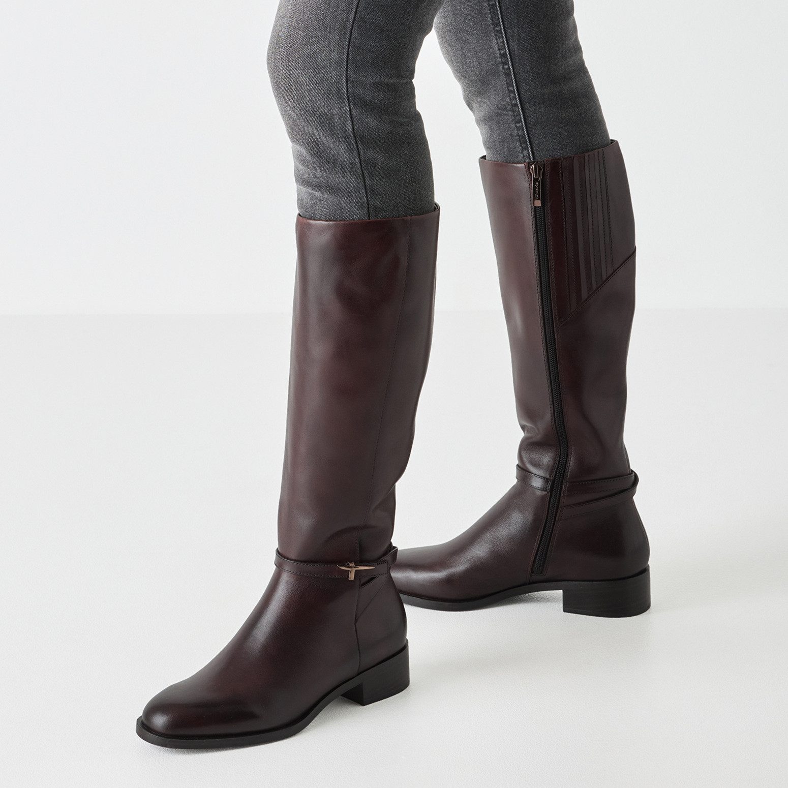 Tamaris Stiefel Blockabsatz, Langschaftstiefel mit T-Logoelement