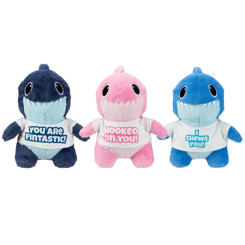 Dinotoys Kuscheltier 3 Stück Plüschtier Hai mit Shirts - ca. 18 cm (3-St)