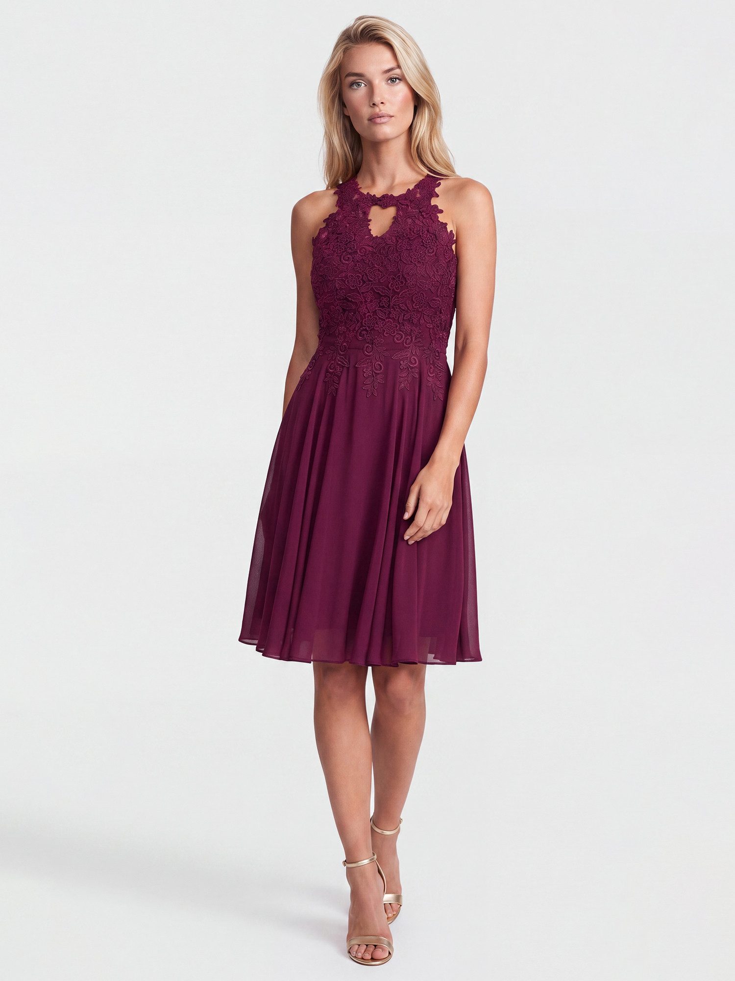 Apart Cocktailkleid mit floraler Spitzenpracht – Bild 3 von 5