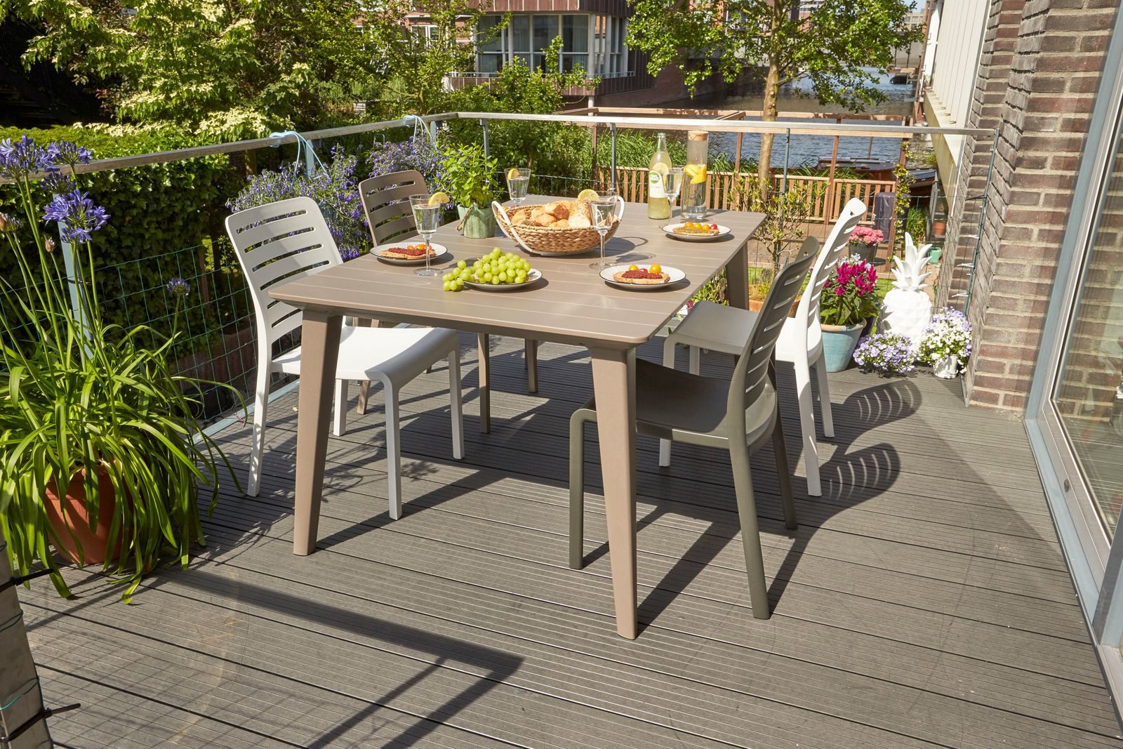 Allibert Gartentisch Allibert Lima für 4 - 6 Personen – wetterfest, UV-beständig