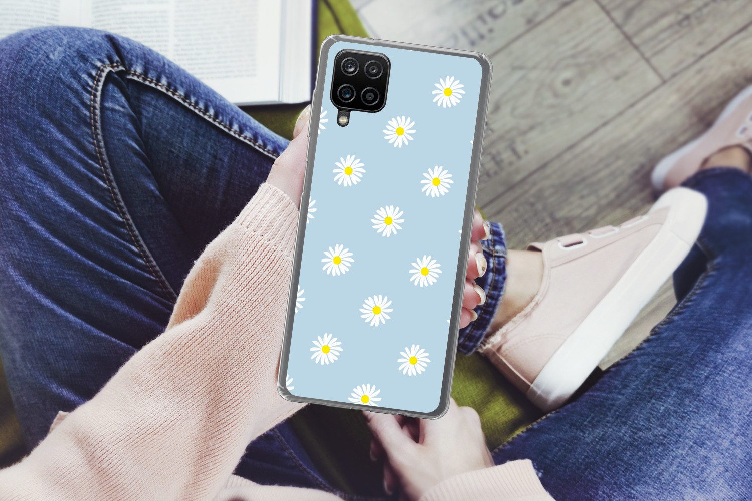 MuchoWow Handyhülle für Samsung Galaxy A12 Gänseblümchen - Pastell - Weiß - Blau - Blumen, Smartphone-Bumper, Print, Handy Schutzhülle Dünn