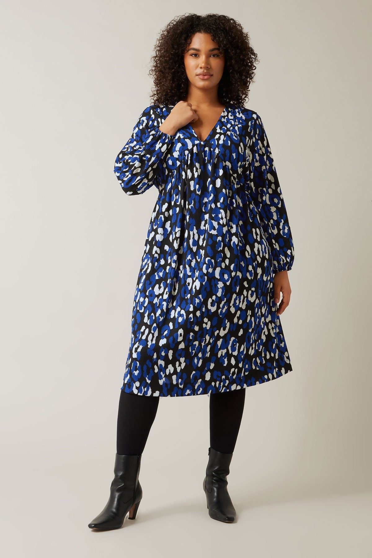 Stil Diva Midikleid Midikleid aus knitterfreiem Stoff mit V-Ausschnitt und langen Ärmeln i