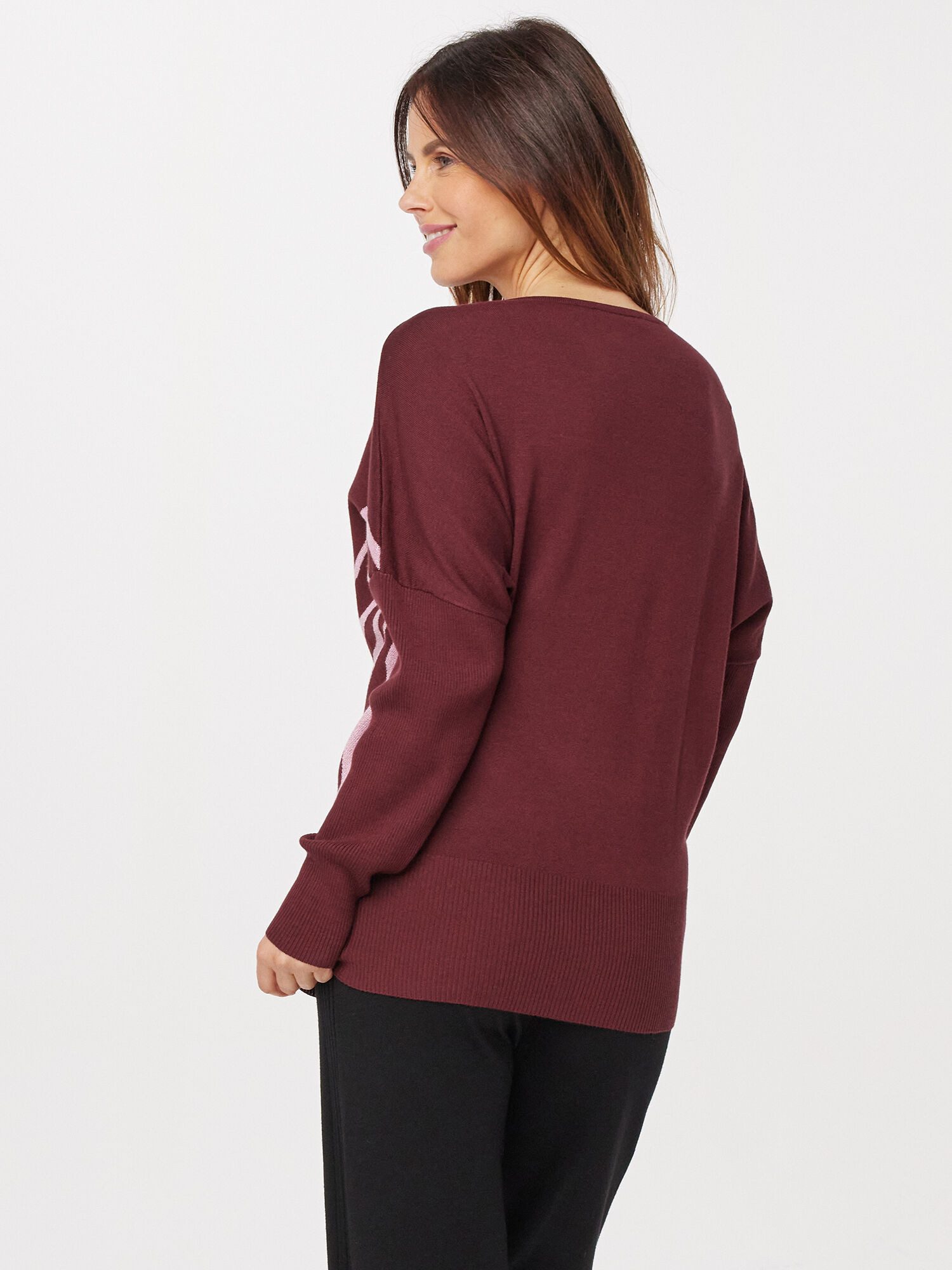 PUNTO & FILO Rundhalspullover Feinstrick Figurumspielend mit Lurexmotiv günstig online kaufen