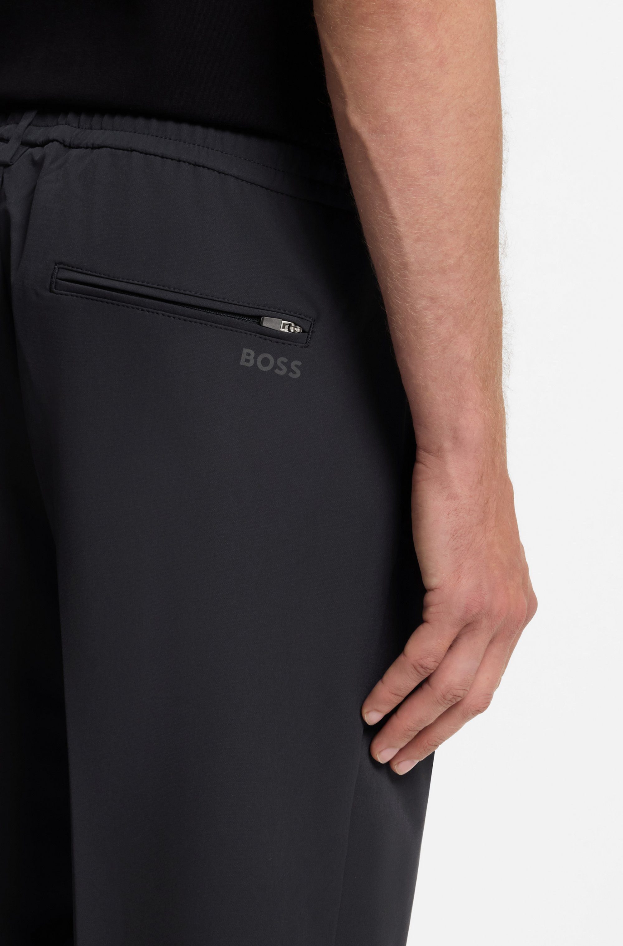 BOSS GREEN Webhose T Convert-Pleat mit Zugbund und Markenlabel Bundfaltenhose Anzughose Stretchhose