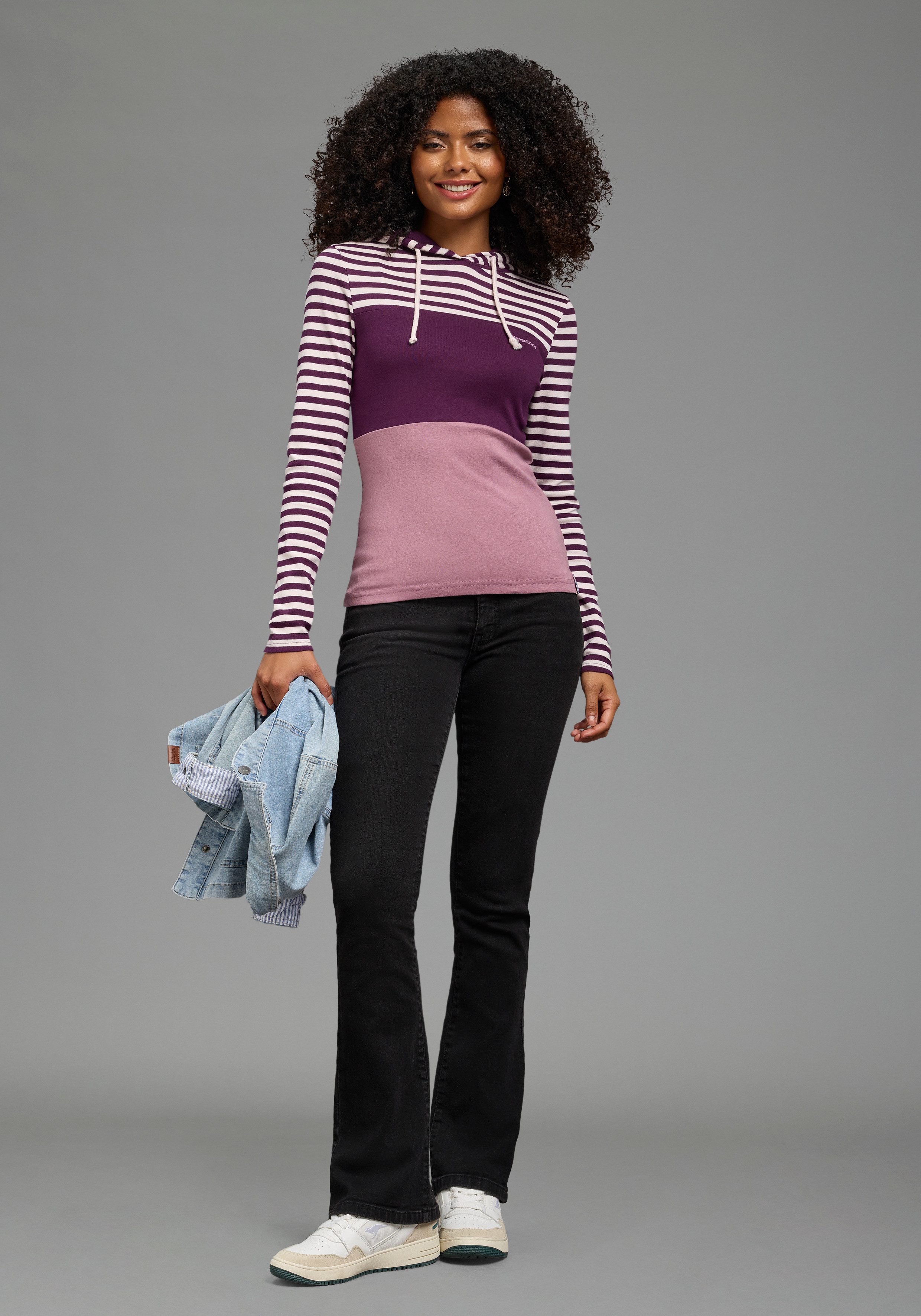 Zum Outfit 12