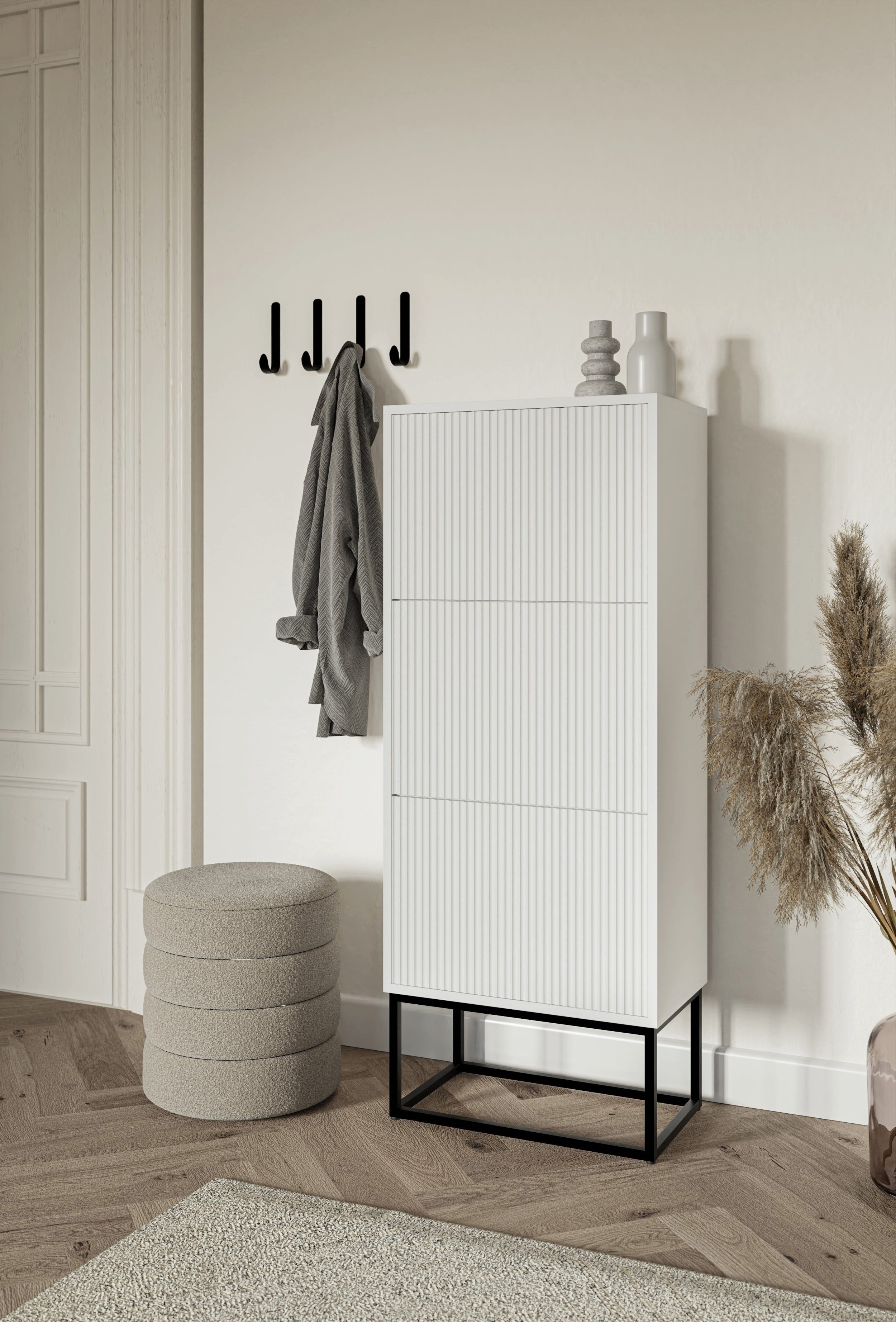 Selsey Schuhschrank VELDIO 3 Klappen mit geriffelten Fronten, schwarzes Metallgestell, 50 cm