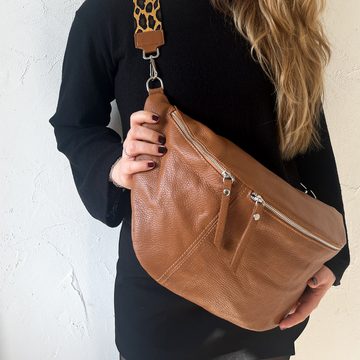 lePelou Bauchtasche CLARA COGNAC MIT WECHSELGURT, Crossbody Tasche in XXL mit 2 Gurten, echt Leder, made in Italy