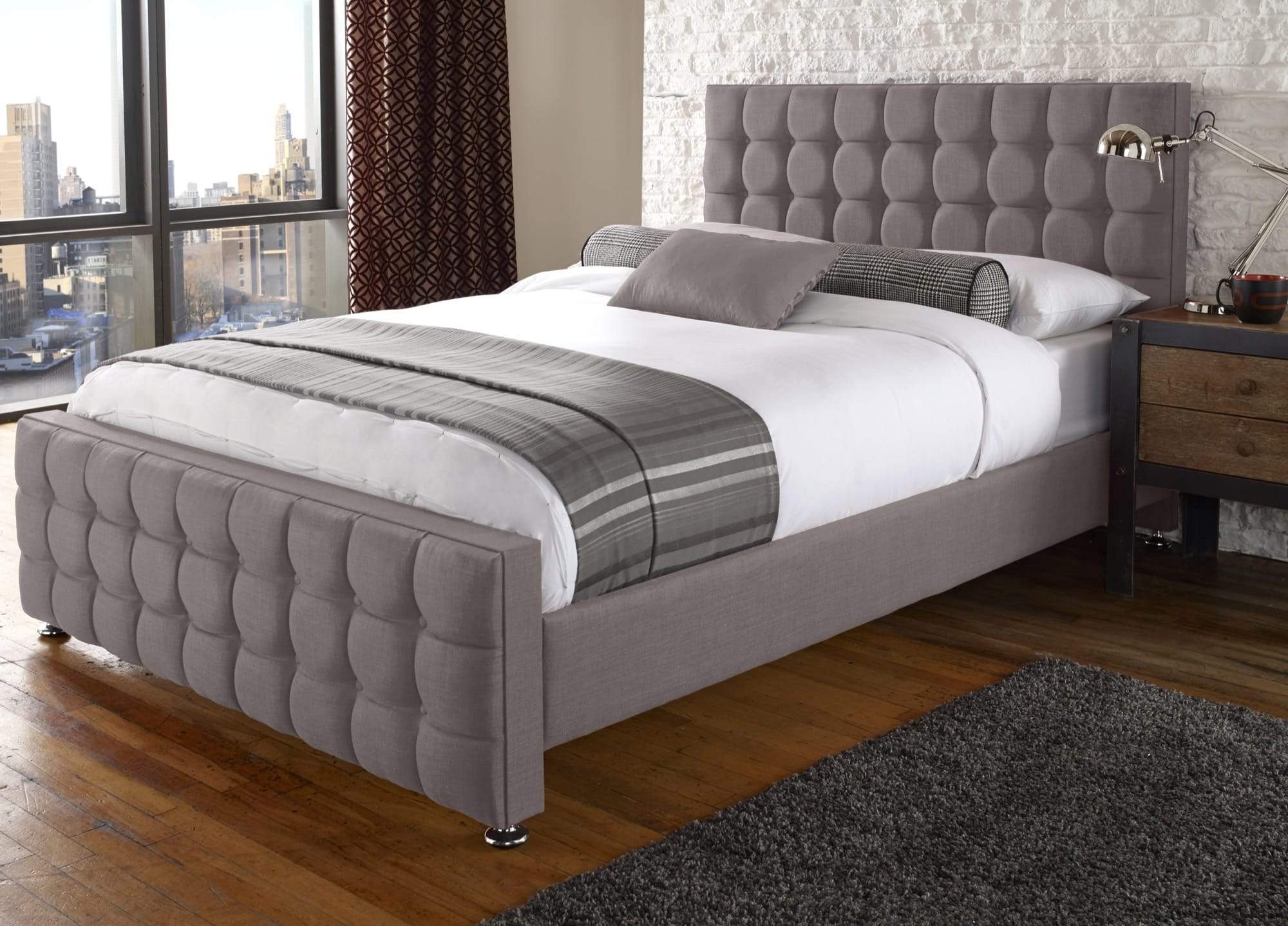 Xlmoebel Polsterbett Chesterfield Doppelbett in Grau mit edler Polsterung (Bettgestell, 1-tlg., Chesterfield Bett), Hergestellt in Europa