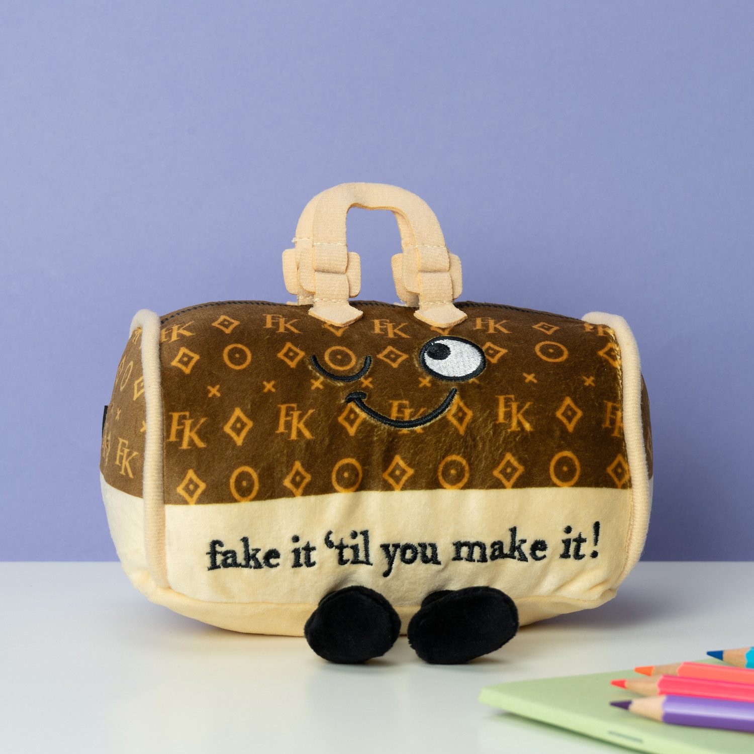 The Source Kuscheltier Punchkins Designer Handtasche Kuscheltier mit dem Spruch Fake it till