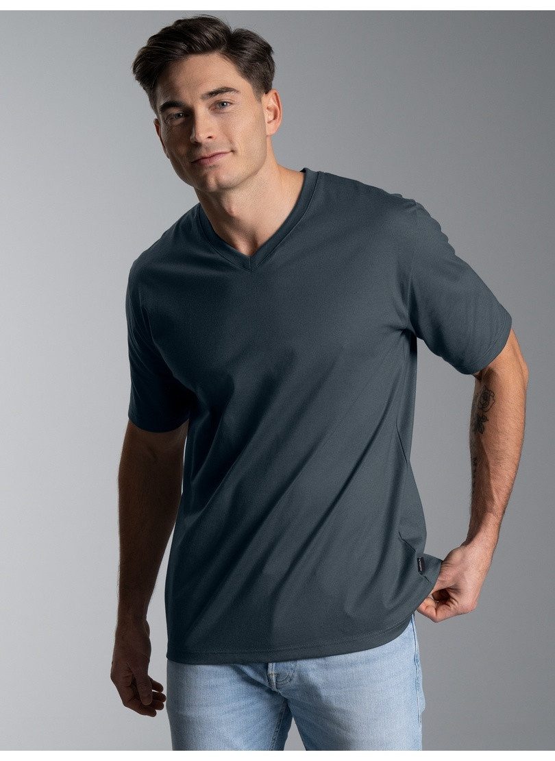 Trigema T-Shirt TRIGEMA V-Shirt DELUXE Baumwolle (1-tlg)