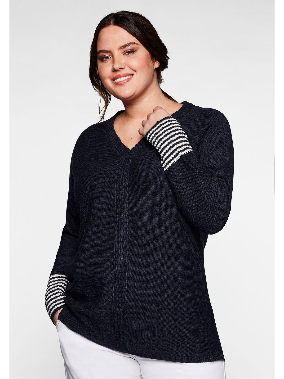 Sheego V-Ausschnitt-Pullover Große Größen mit geringeltem Ärmelbündchen nachtblau