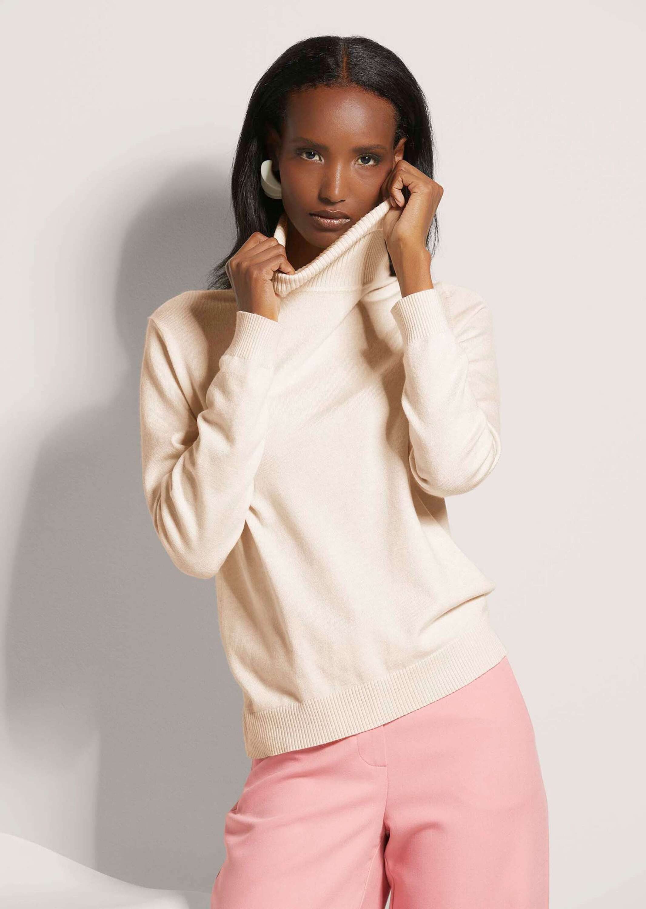 MADELEINE Strickpullover Schmaler Feinstrickpullover Schmaler Rollkragenpullover mit langen Armen