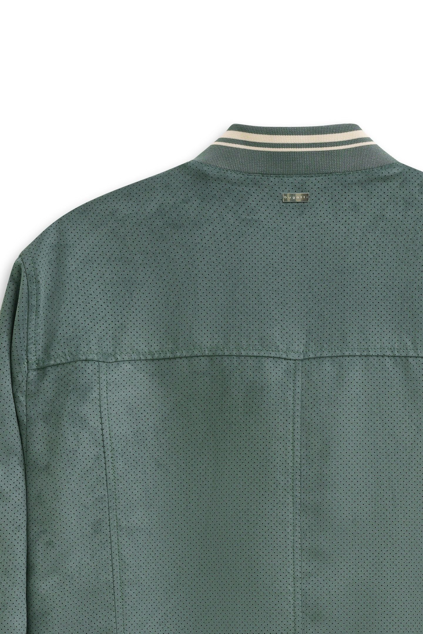 bugatti Collegejacke Regular Fit wasserabweisend trotz leicht perforiertem Oberstoff