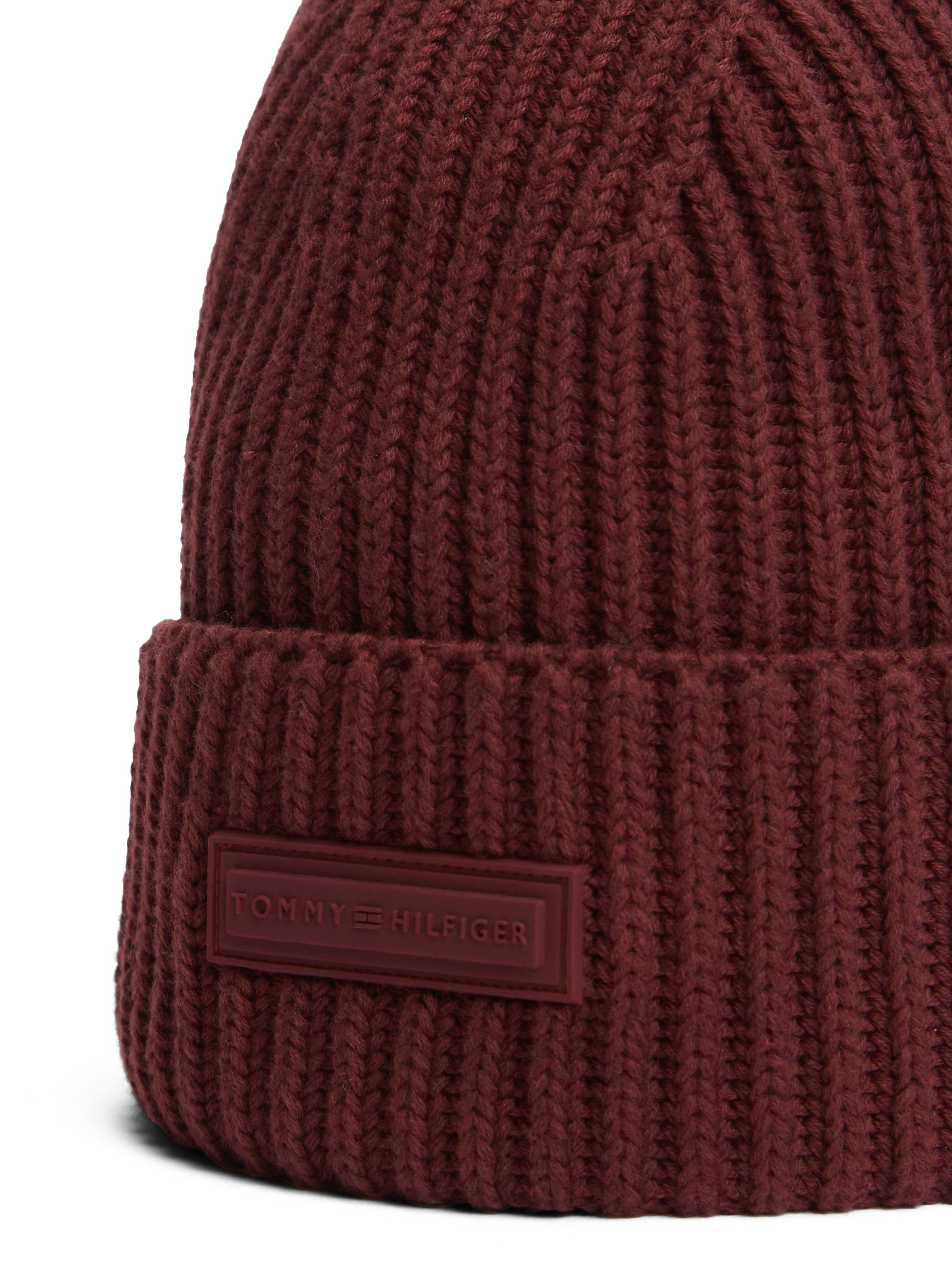 Tommy Hilfiger Beanie TH FOUNDATION Strick, mit gummiertem Logo und Wolle