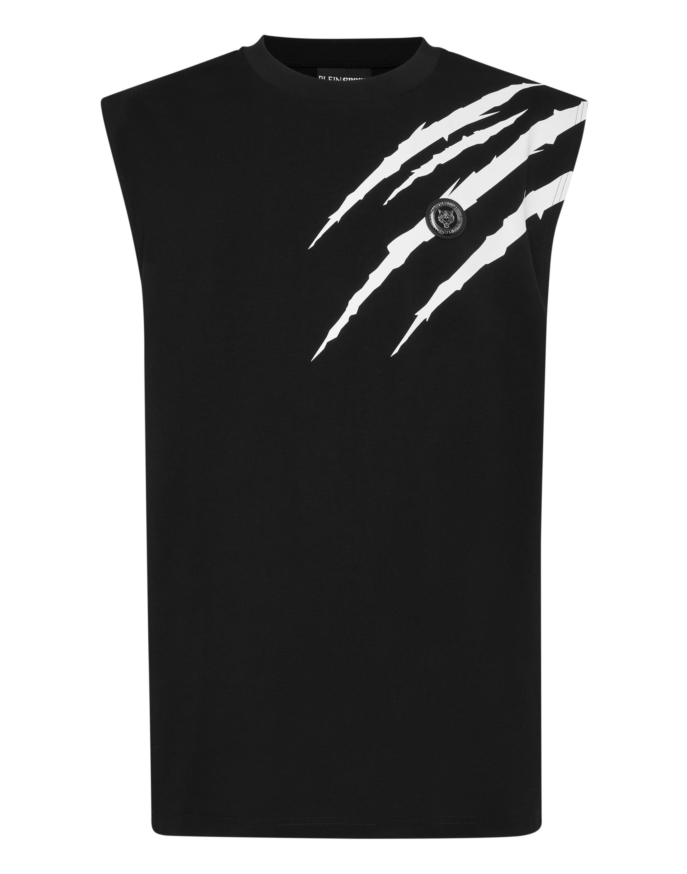 02 / black