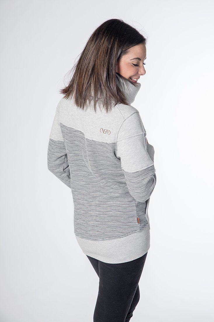 CNSRD Sweatshirt SUNSHINE SWEAT CS Hoher, doppellagiger Kragen mit Draw-Strings