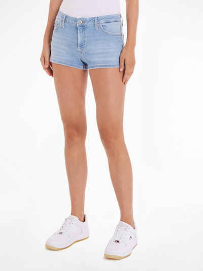 Tommy Jeans Шорти NORA MD SHORT BH0219 mit Tommy Jeans Logo-Badge & Flag