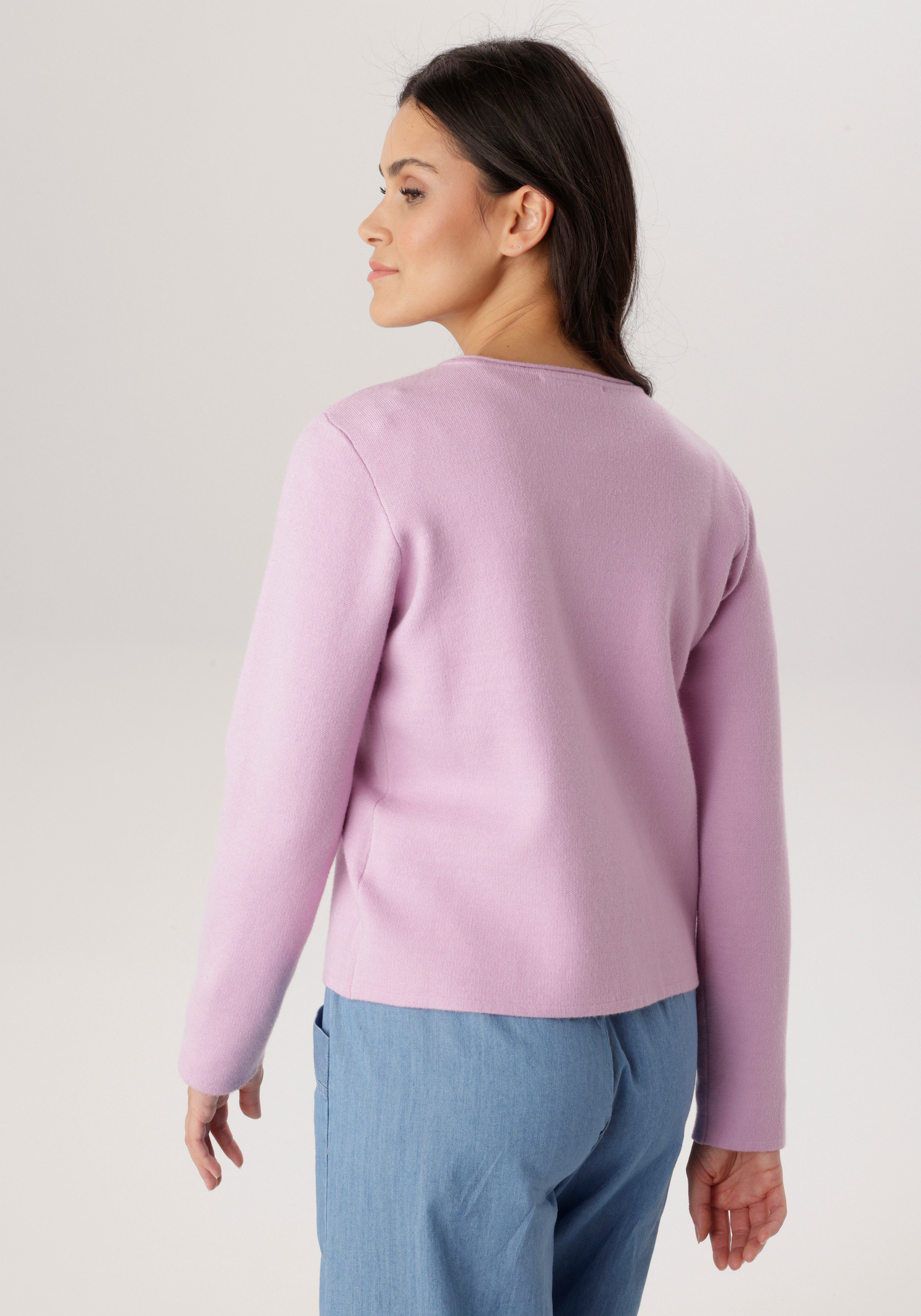 Aniston SELECTED Strickjacke mit Rollkante am Ausschnitt und schmucken Knöpfen