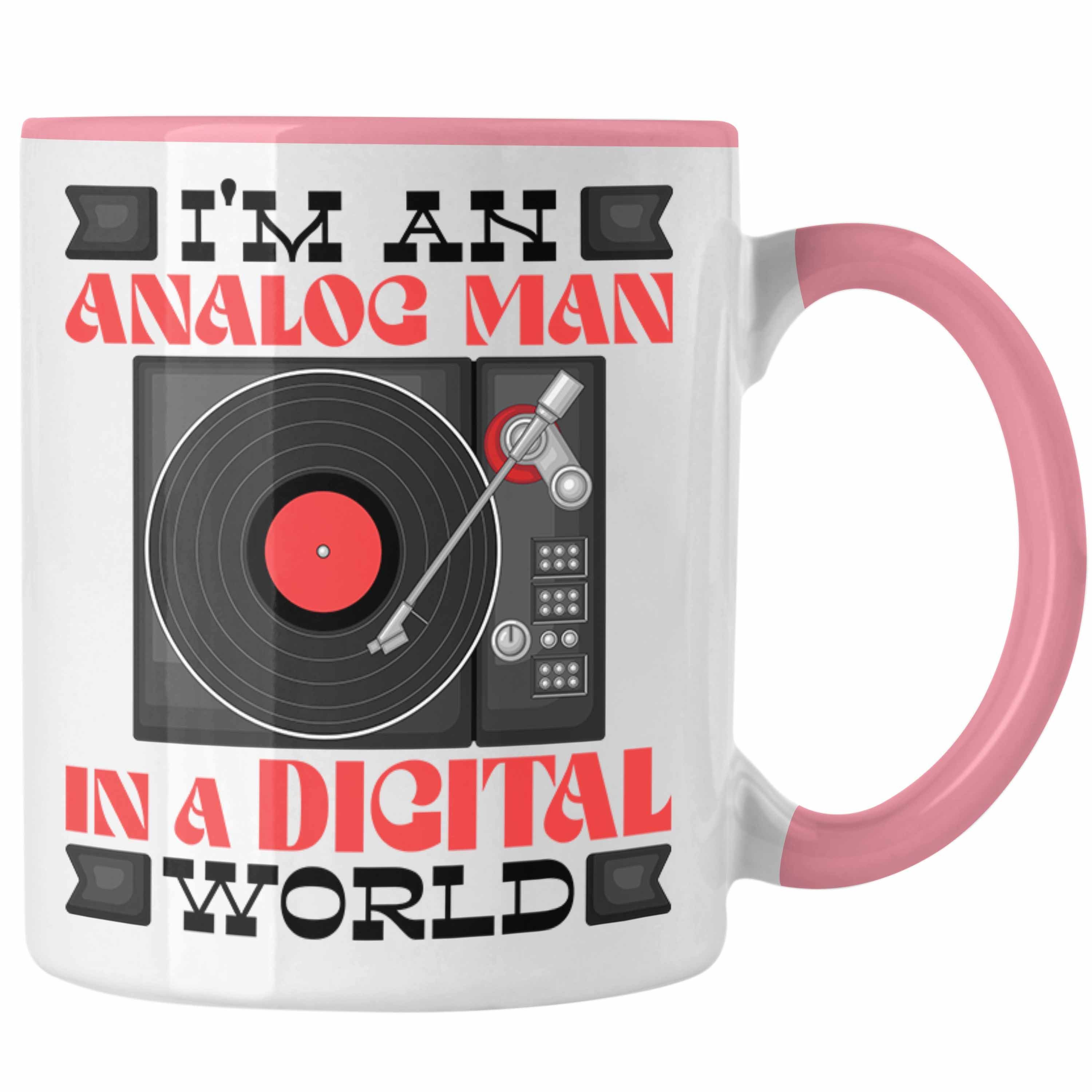 Trendation Tasse Lustige Tasse "I'm an Analog Man in a Digital World" Geschenkidee für Rosa | Teetassen