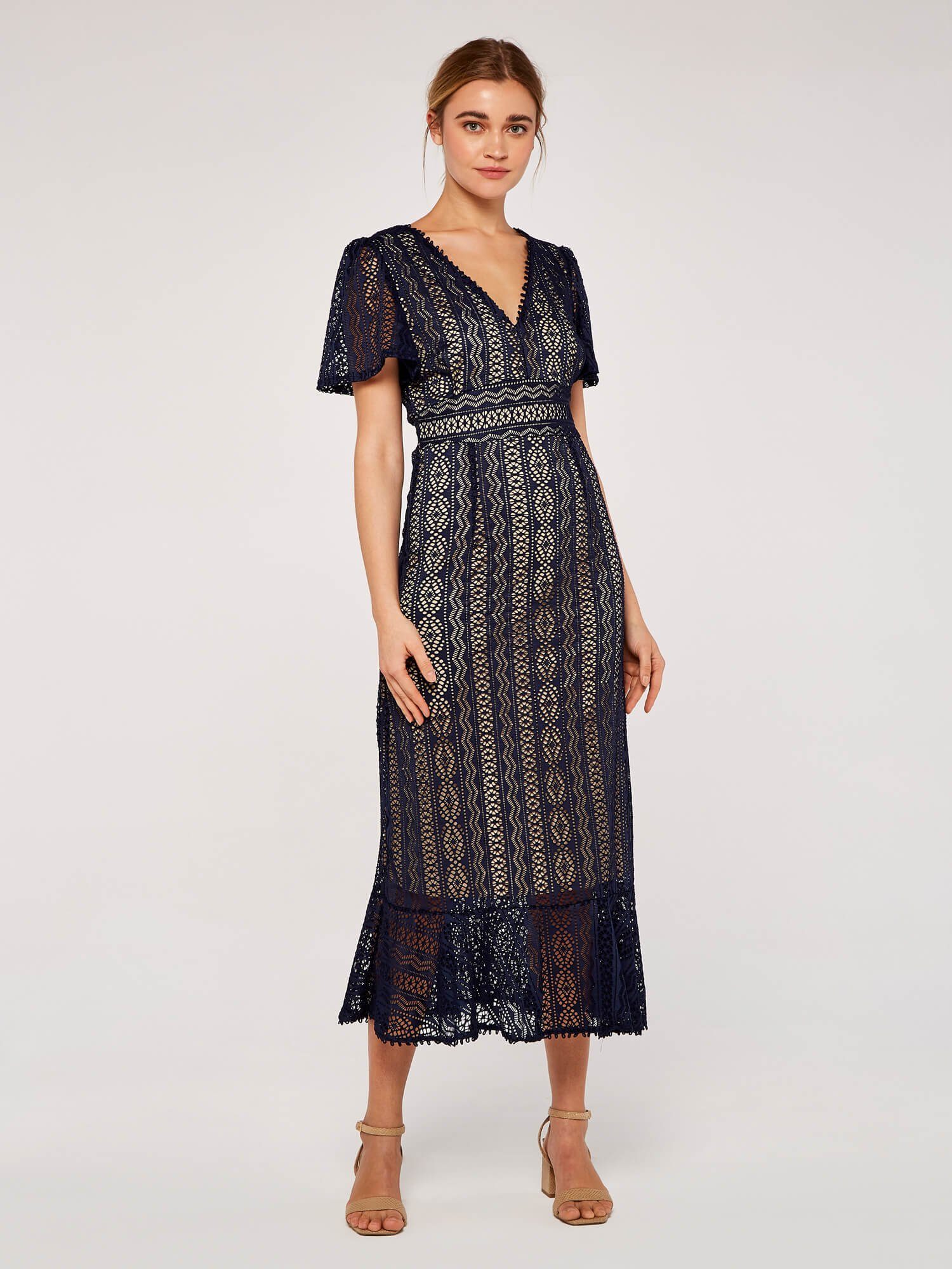 Midikleid Lace V Neck Ruffle Bottom Dress