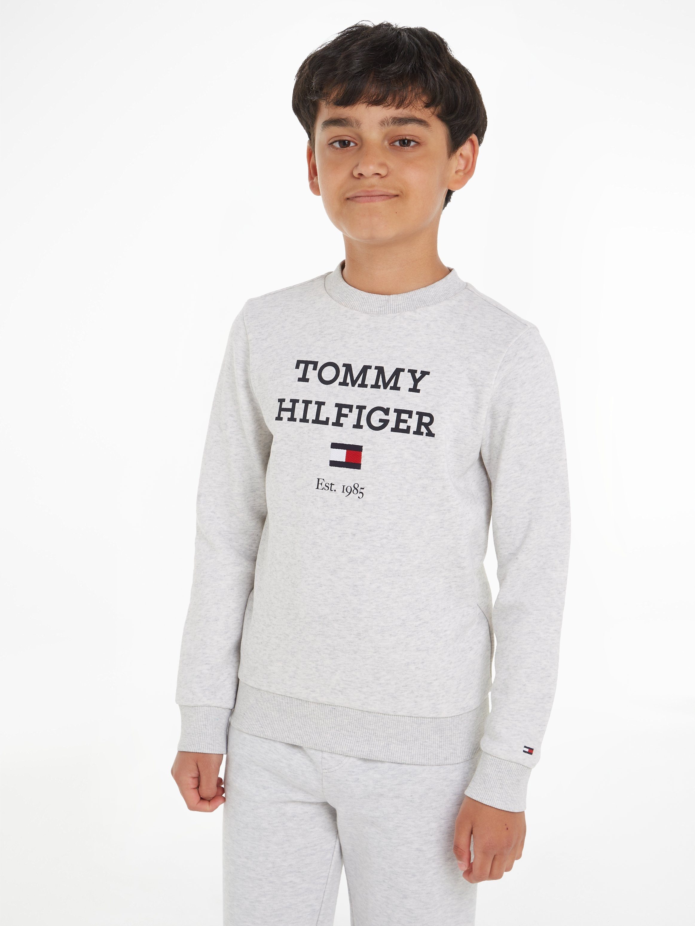 Tommy großem Sweatshirt grey mit Hilfiger light Logo LOGO TH SWEATSHIRT