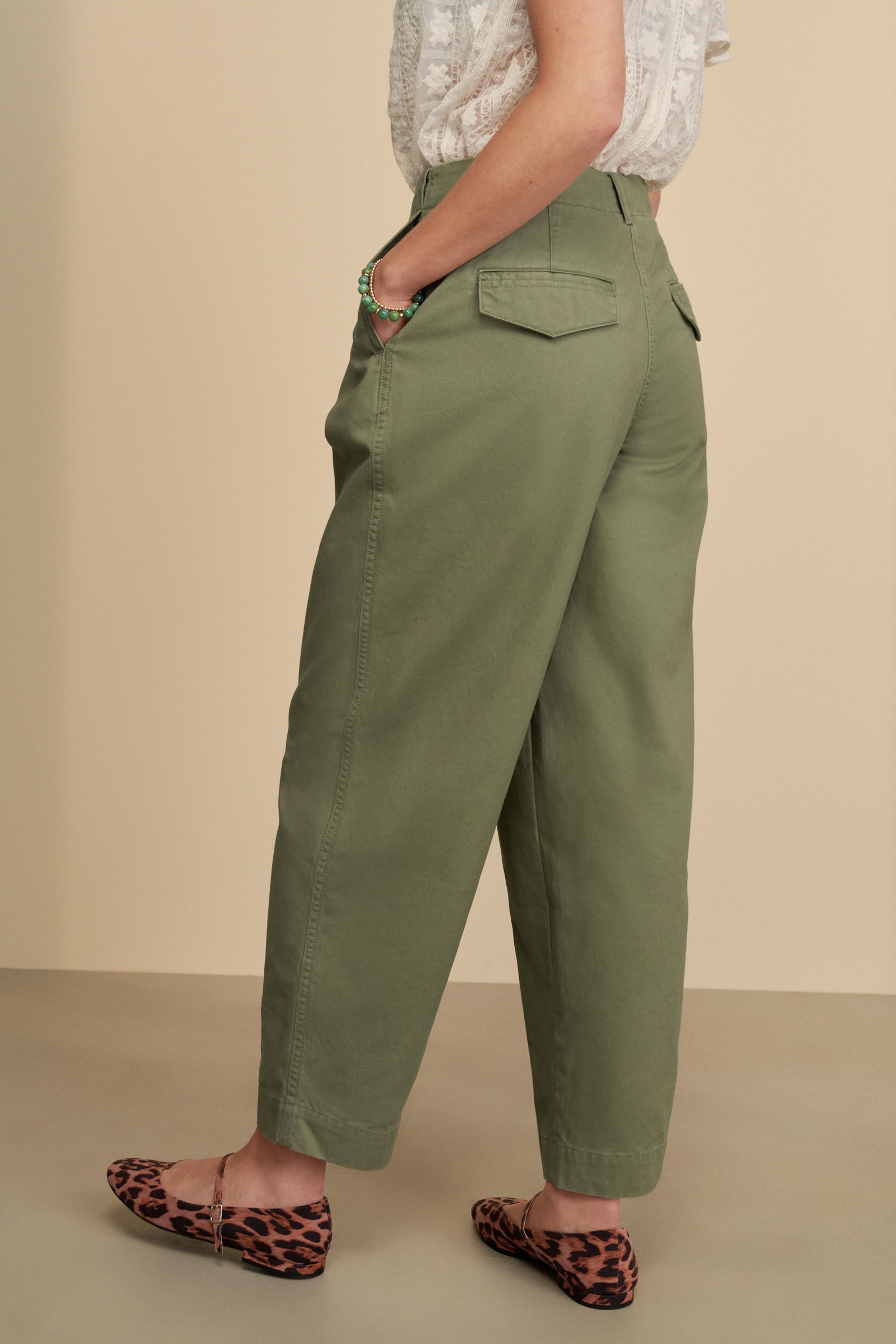 Next Chinohose Chinohose mit Barrel-Leg aus 100 % Baumwolle (1-tlg) günstig online kaufen