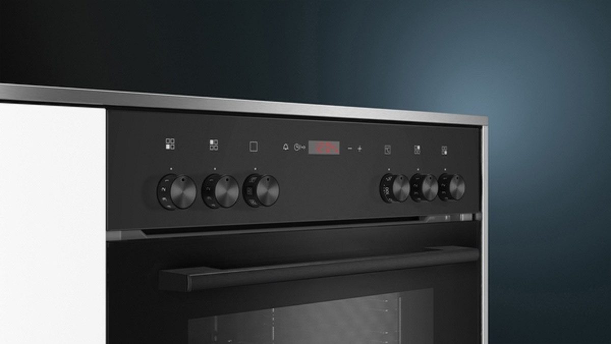 SIEMENS Elektro-Herd-Set iQ100 HE013FBB1, mit Auszug nachrüstbar, Elektronik-Uhr, Schnellaufheizung