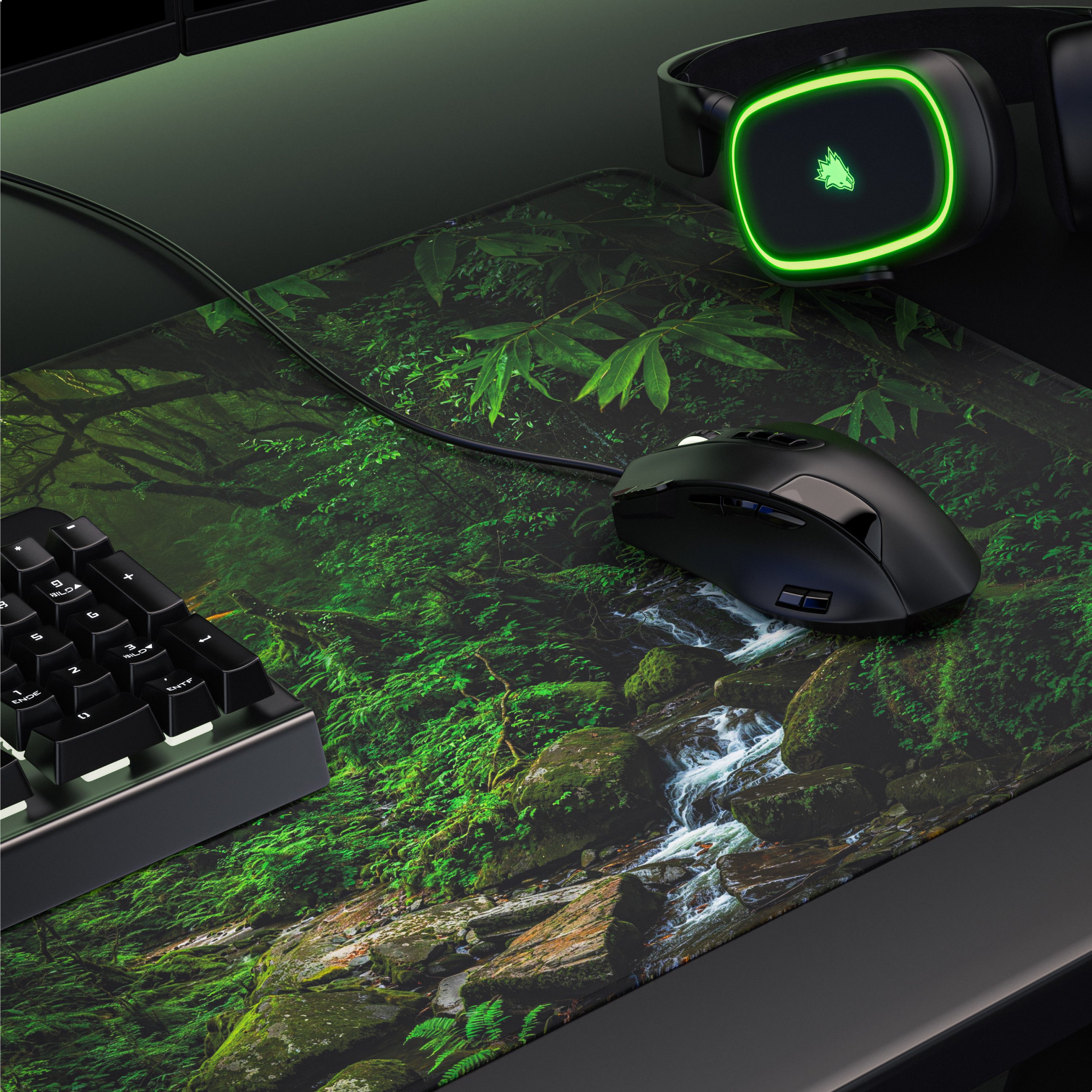 Titanwolf Gaming Mauspad XXL Mauspad 900x400, Wald-Motiv V3, Schreibtischunterlage (1-St), rutschfeste Rückseite, Geschwindigkeit & Präzision, wasserabweisend – Bild 5 von 5