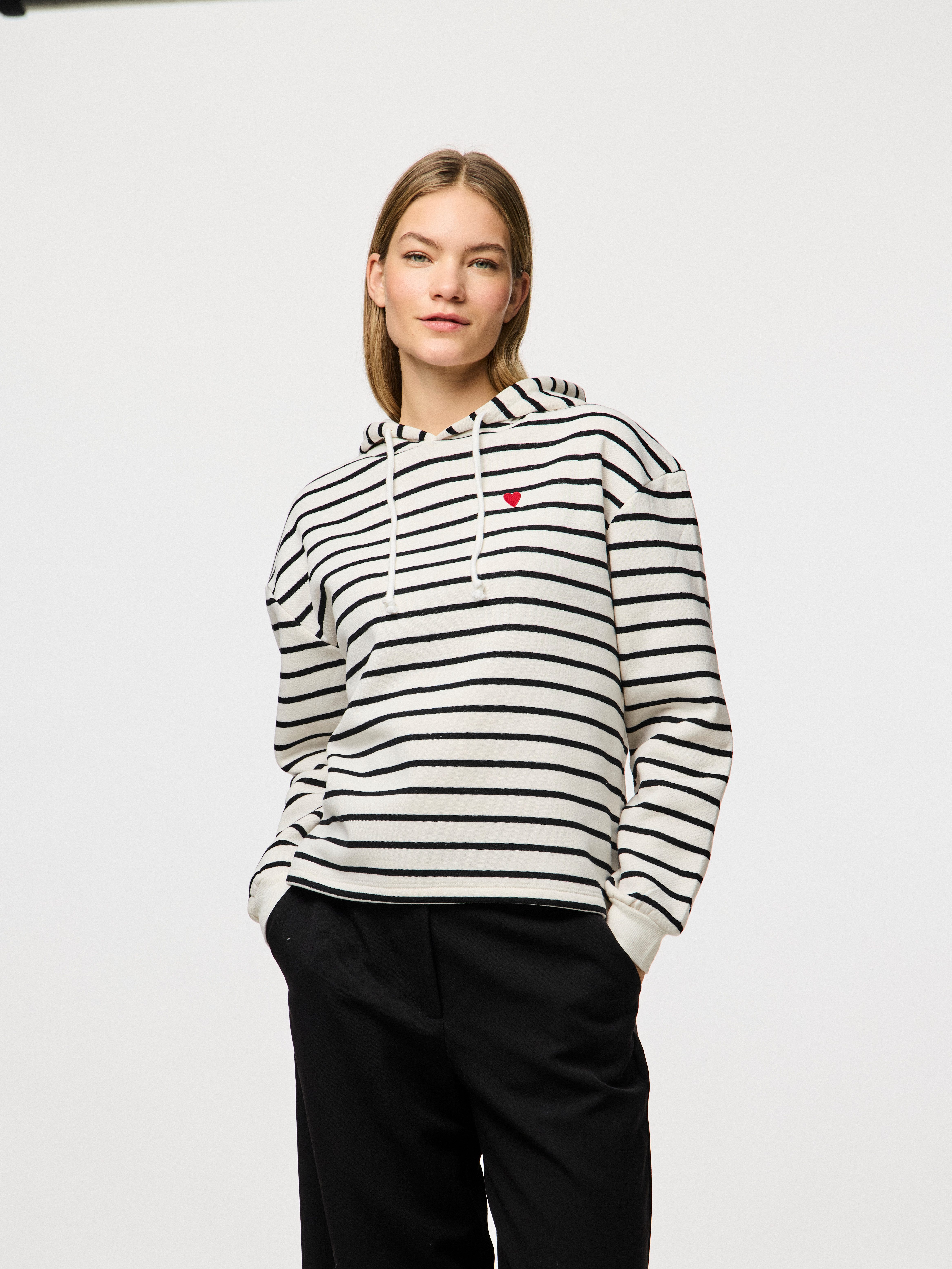 pieces Hoodie PCCHILLI LS HOODIE STRIPES NOOS BC