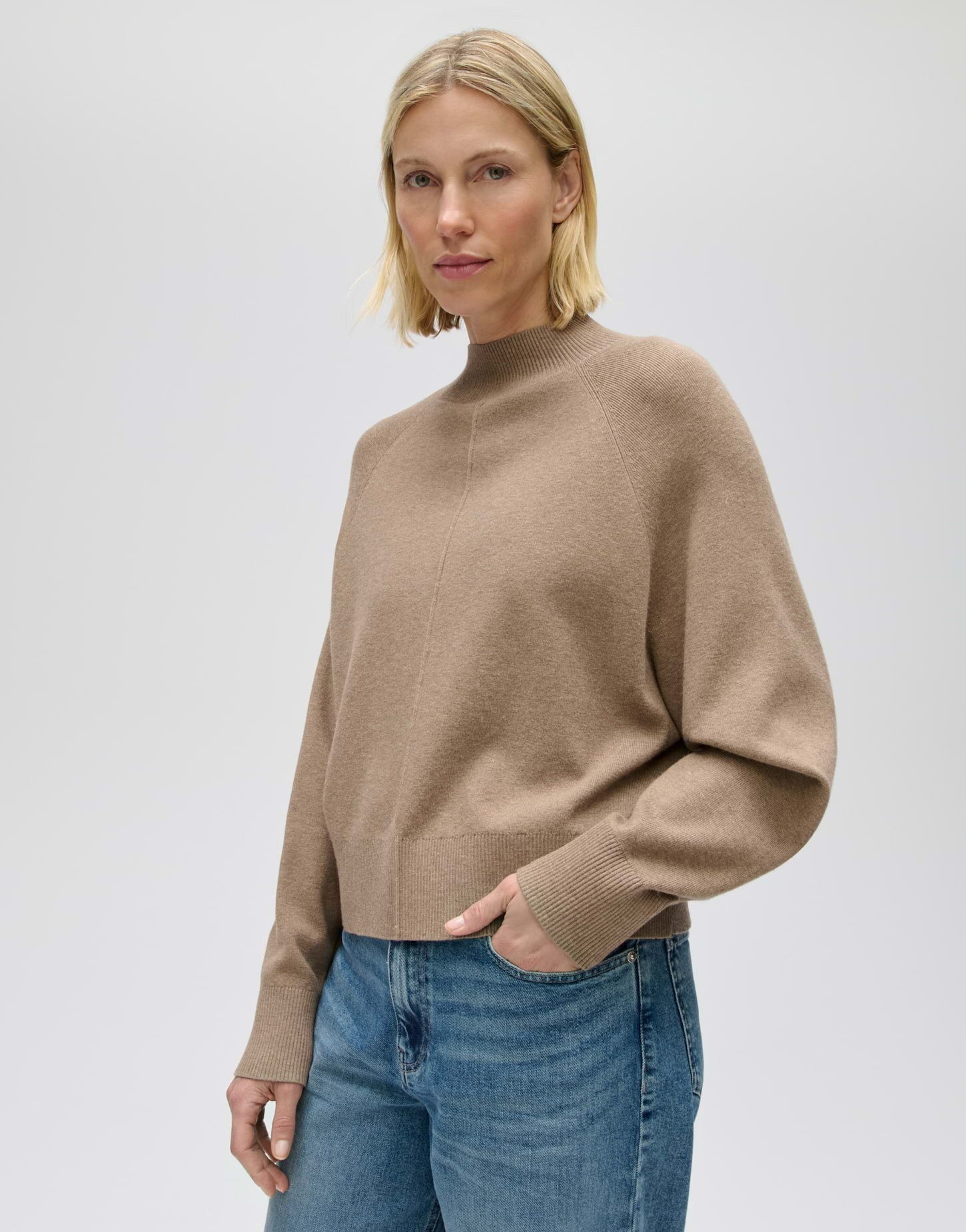 OPUS Strickpullover Pleem aus Feinstrick mit Rippstruktur Schmal zulaufende Form mit Stehkragen und weich fallender Rippstruktur